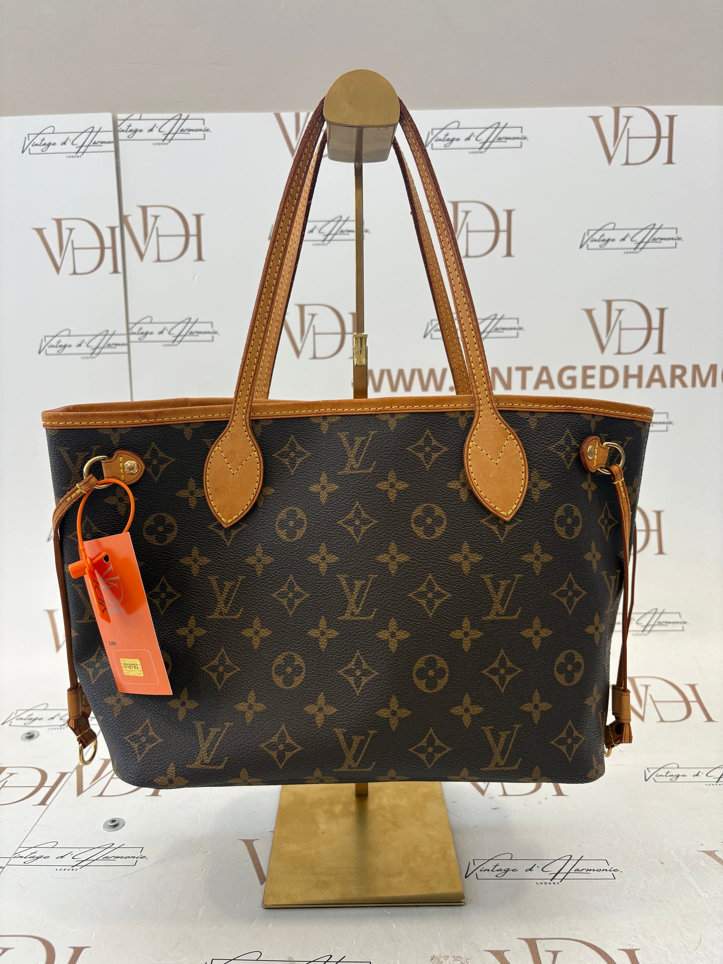 018792 - Louis Vuitton Neverfull PM