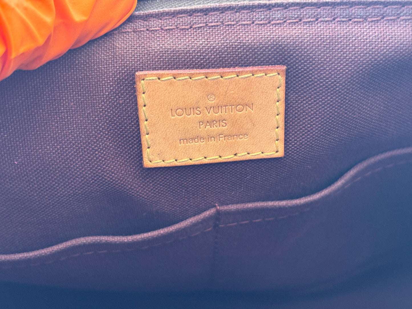 384180 - Louis Vuitton Segur