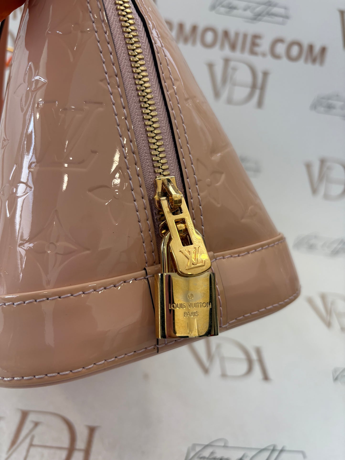 201158 - Louis Vuitton Alma