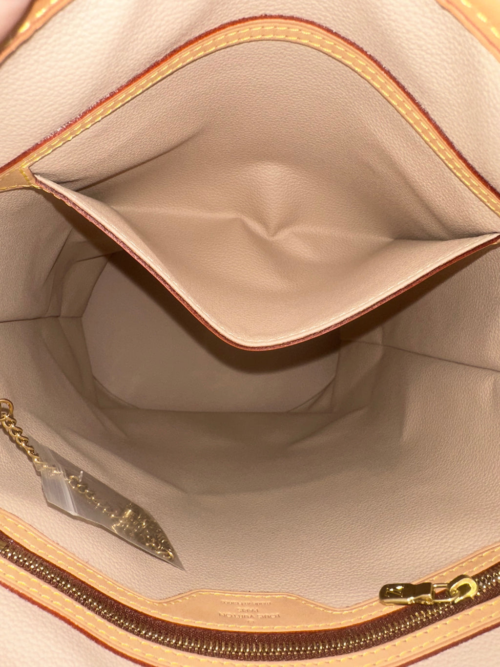 Louis Vuitton Bucket GM