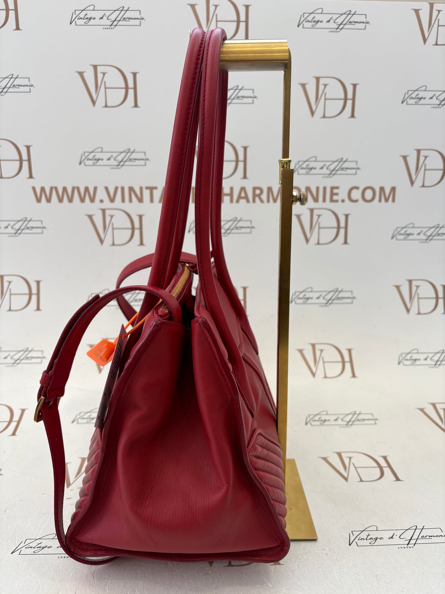 384120 - Miu Miu Red