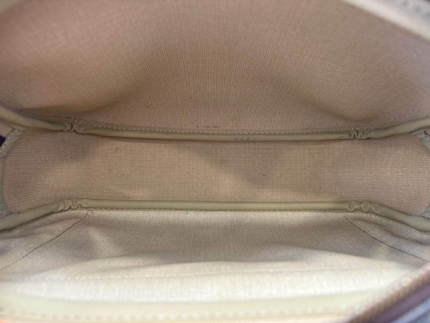 018947 - Louis Vuitton Reporter PM
