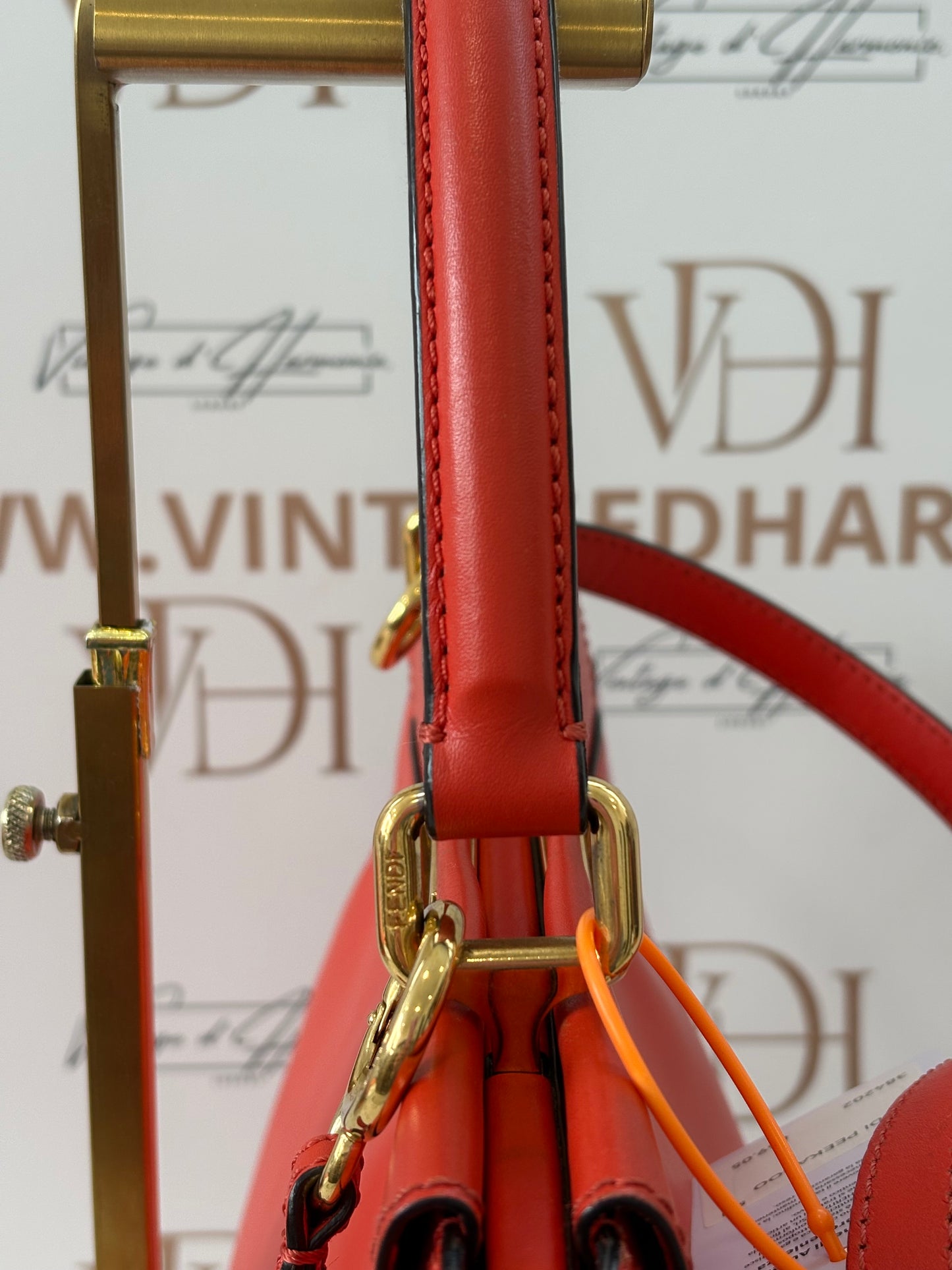 384202 - Fendi Peekaboo