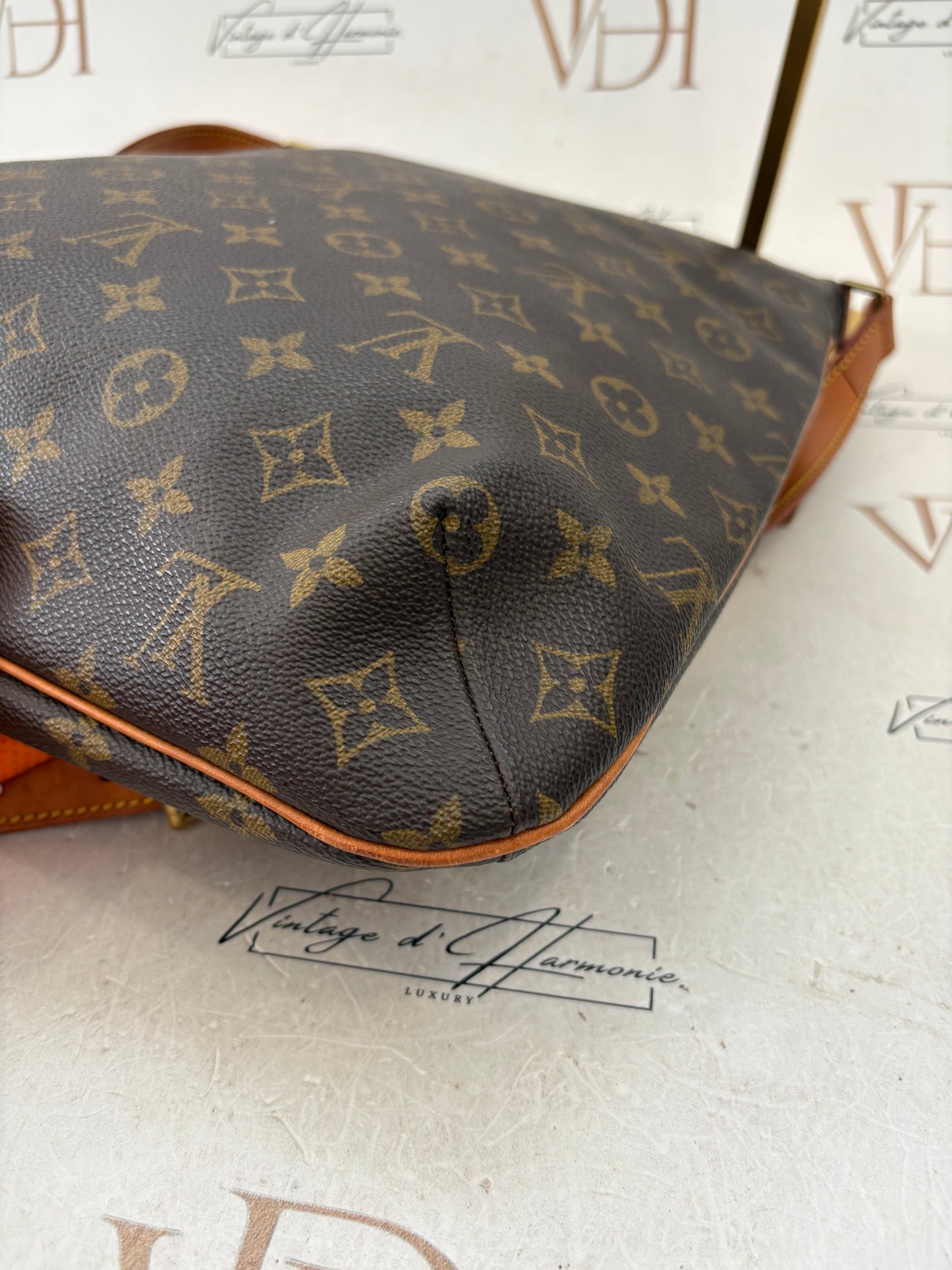 018327 - Louis Vuitton Musette