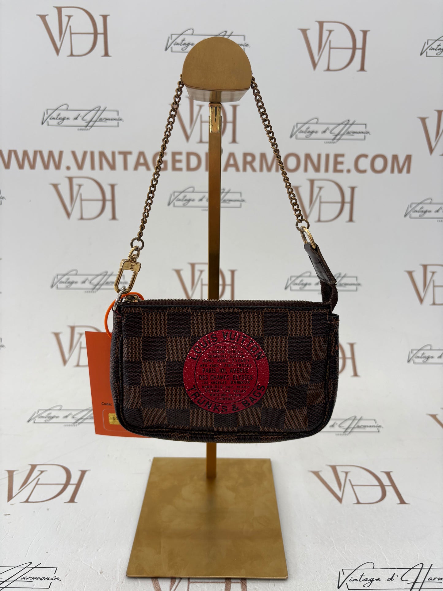 018752 - Louis Vuitton Mini Pochette Accessoires