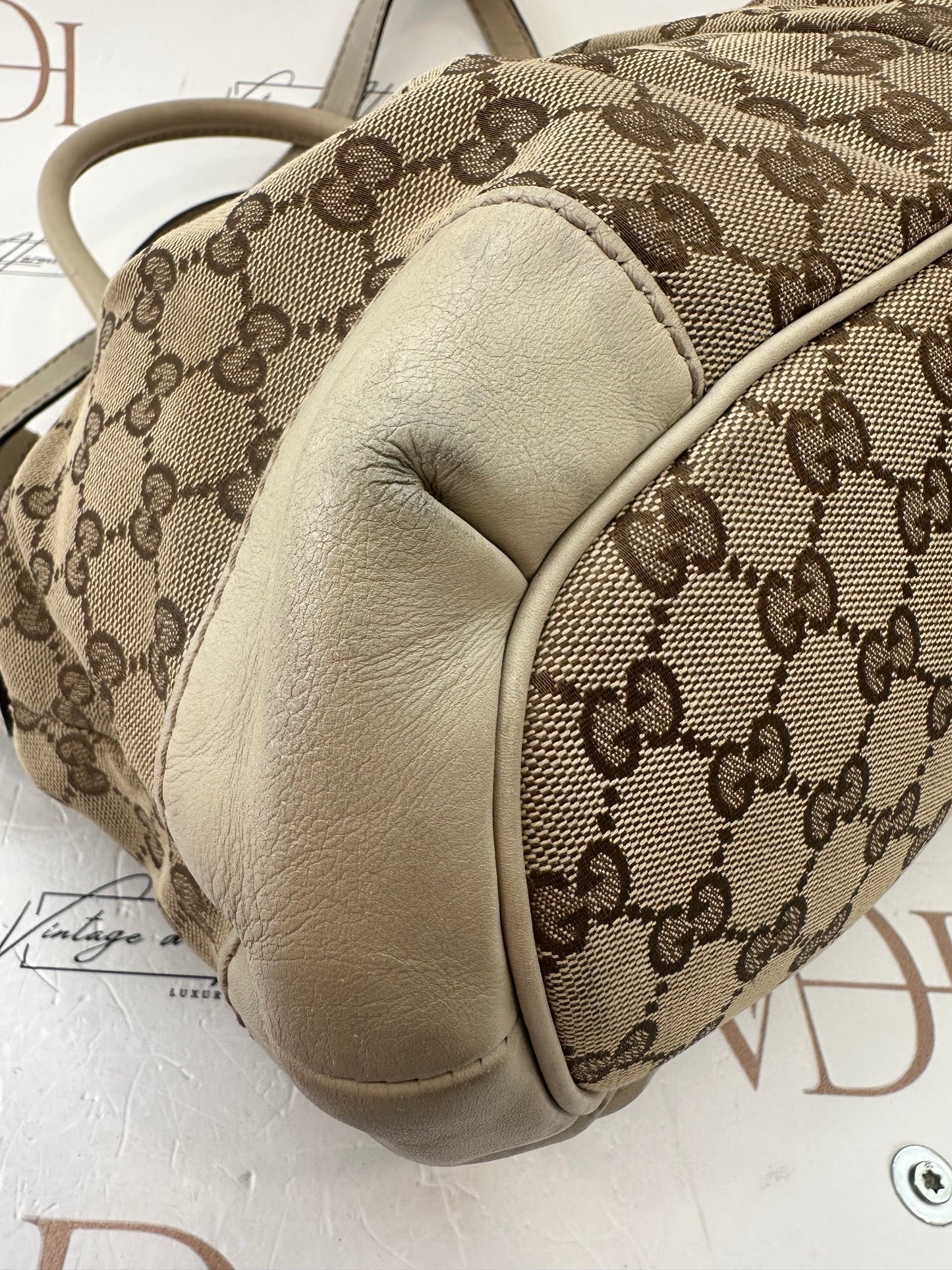 383088 - Gucci Sukey
