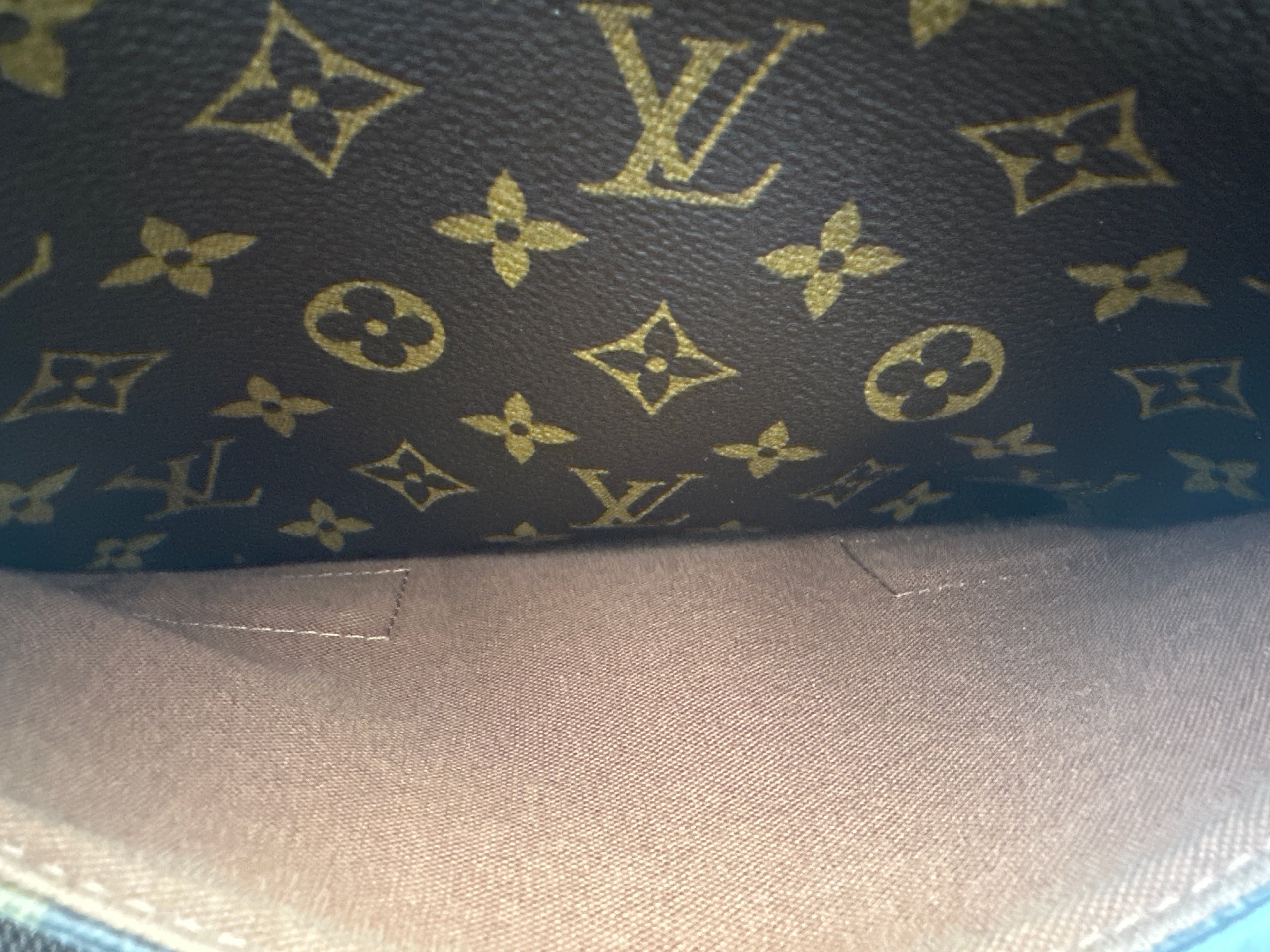 Louis Vuitton Messenger Bosphore