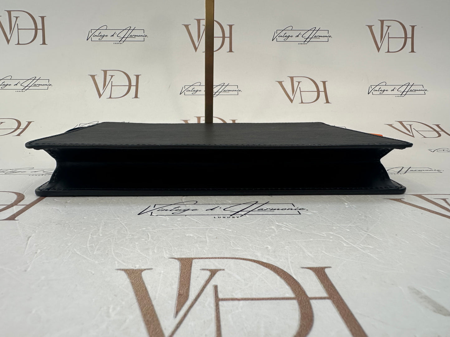 017888 - Louis Vuitton Black Epi Pochette Clutch