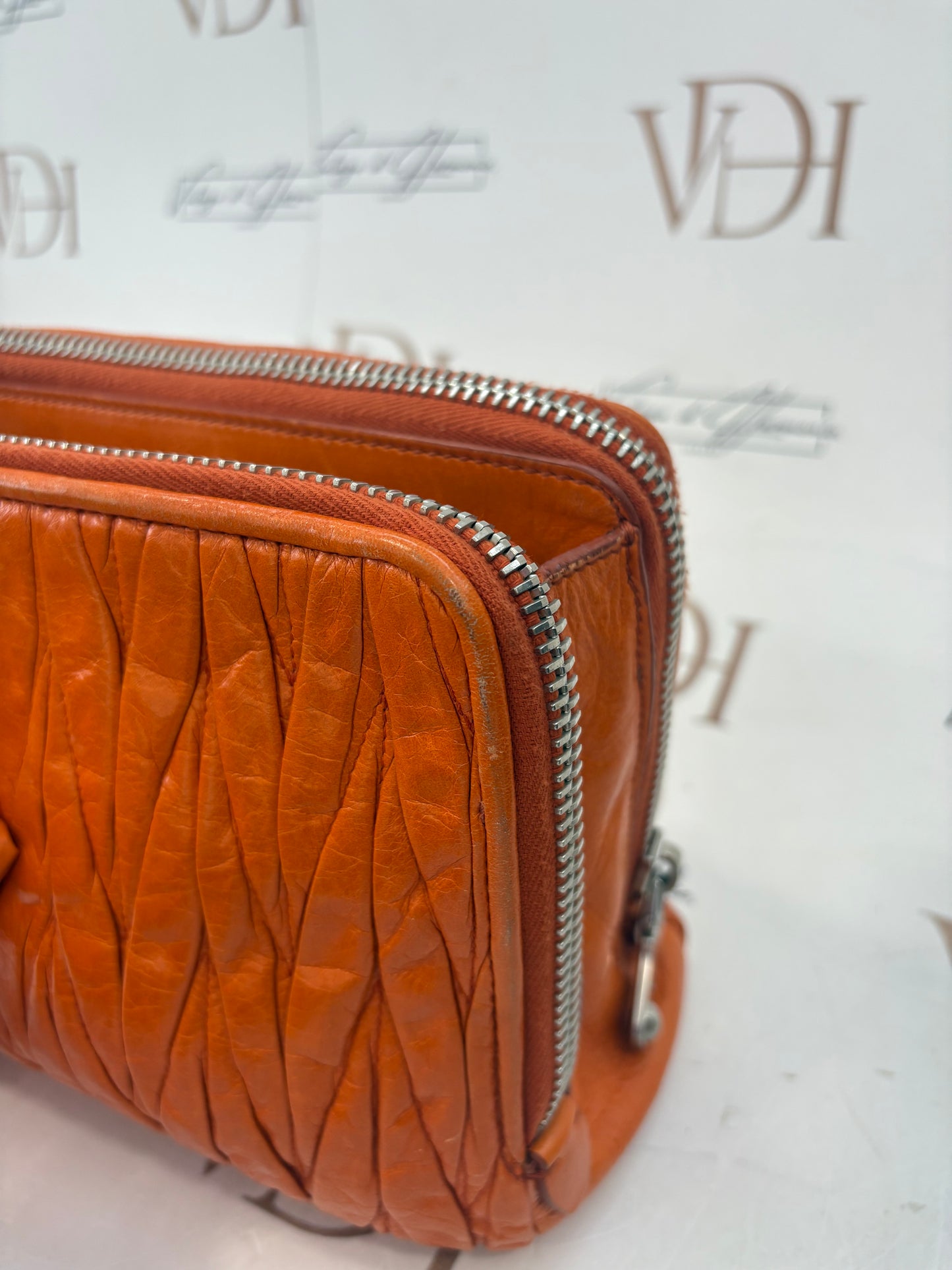 384310 - Miu Miu Orange