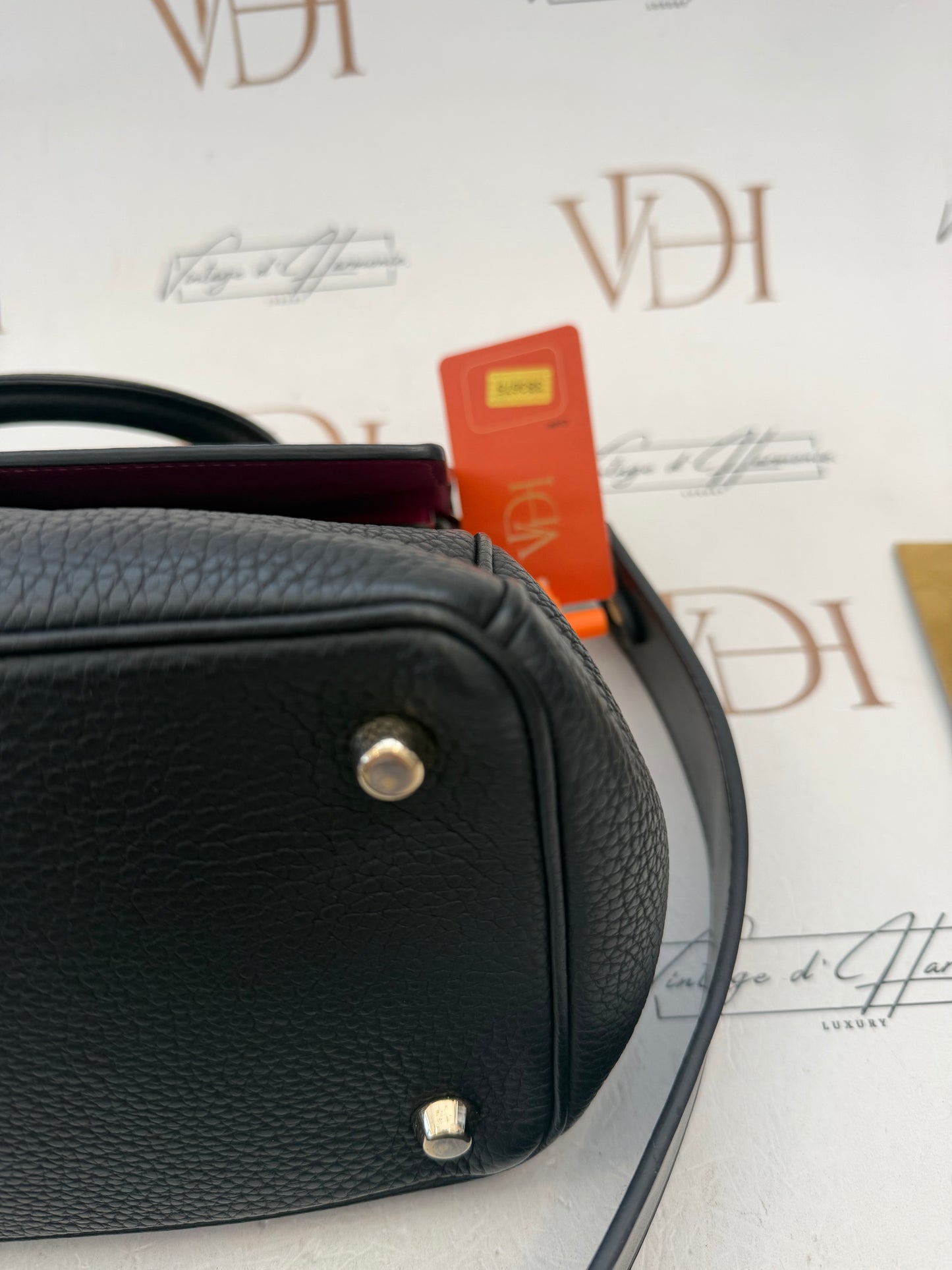 383675-Dior Be