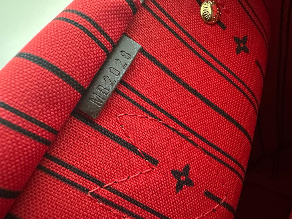 Louis Vuitton Neverfull PM Damier