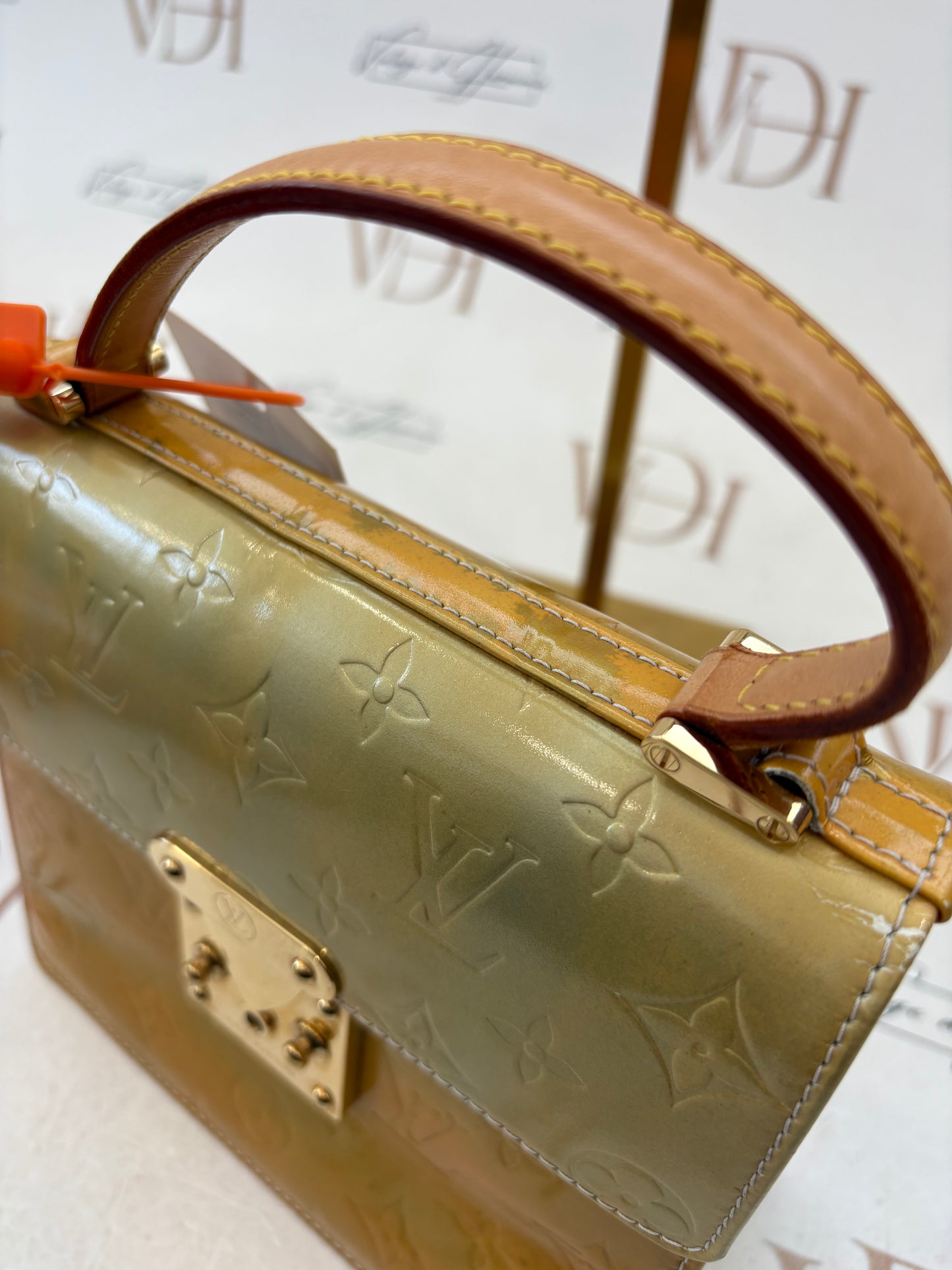 018789 - Louis Vuitton Spring Vernis
