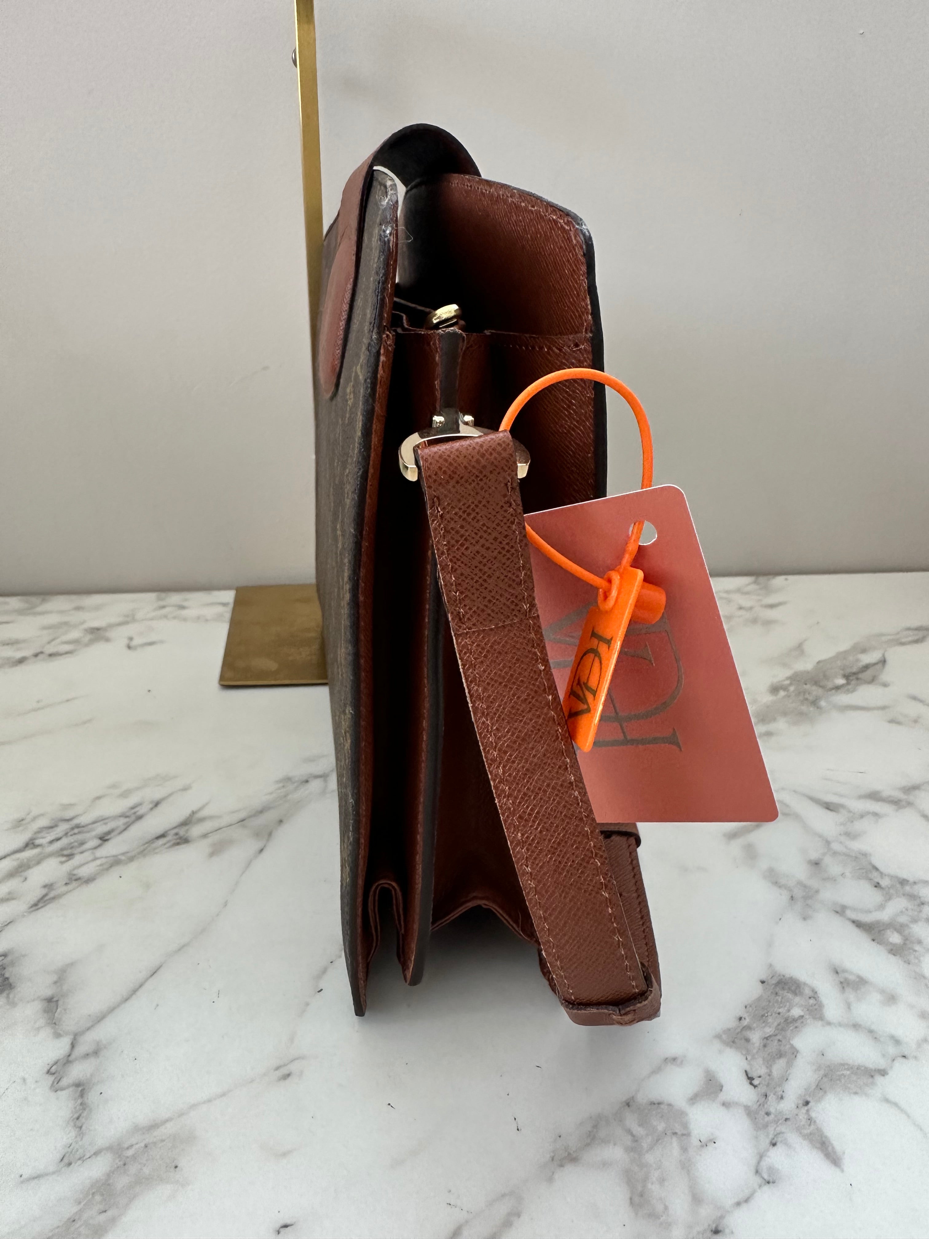 Louis Vuitton Courcelles