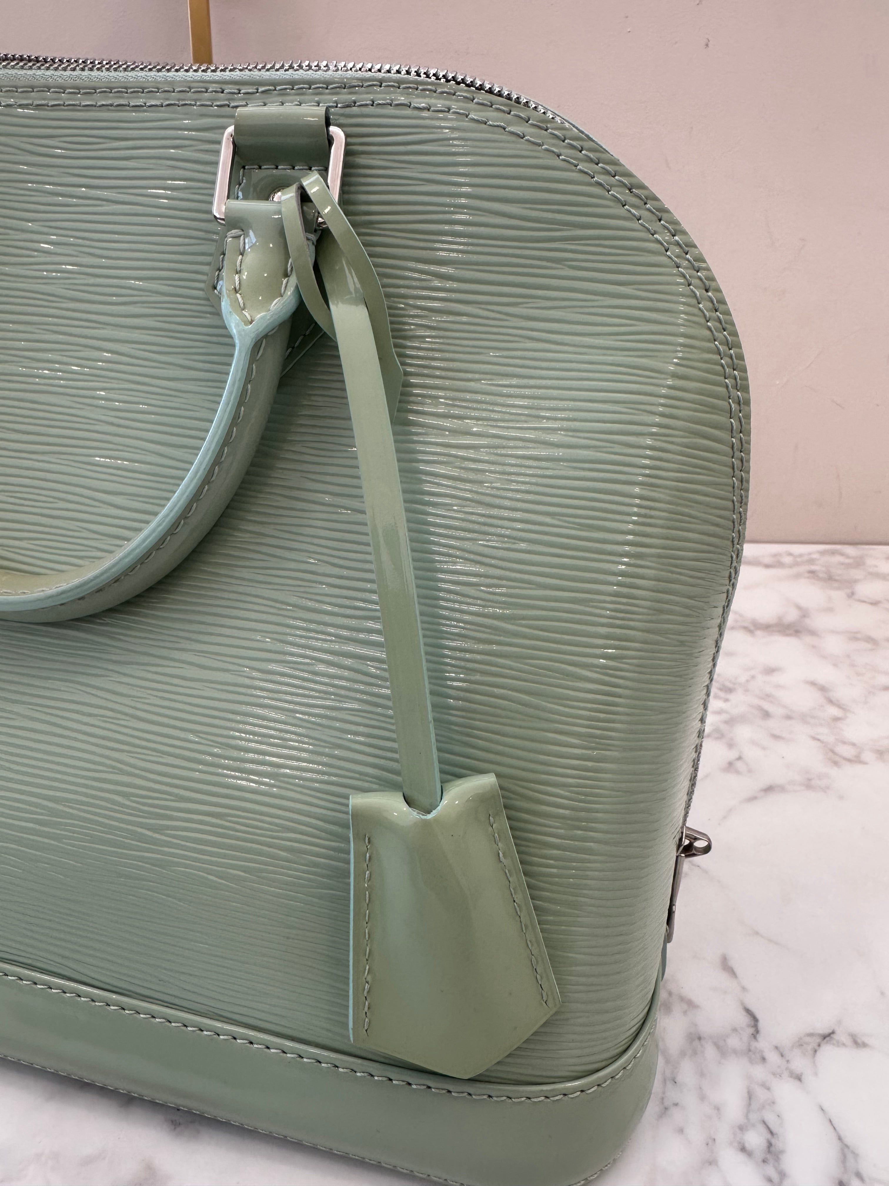 Louis Vuitton Alma PM Epi Green