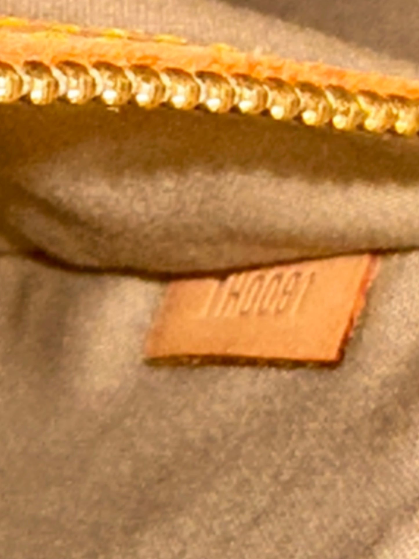Louis Vuitton Tote MM vernis
