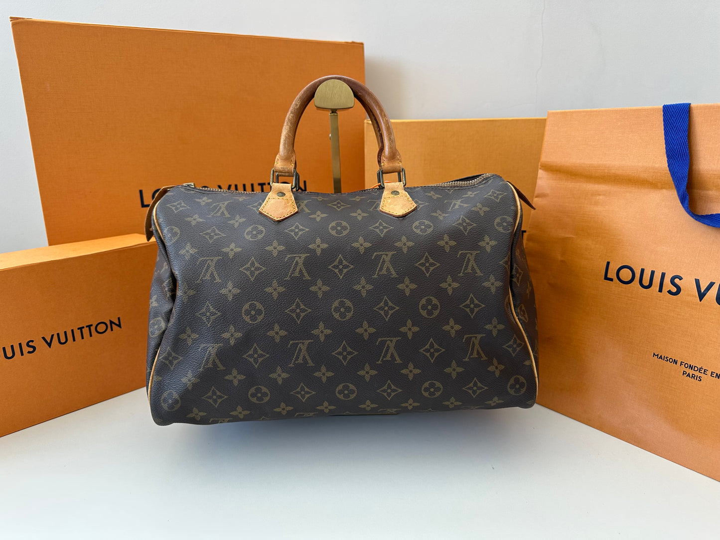 Louis Vuitton Speedy 35