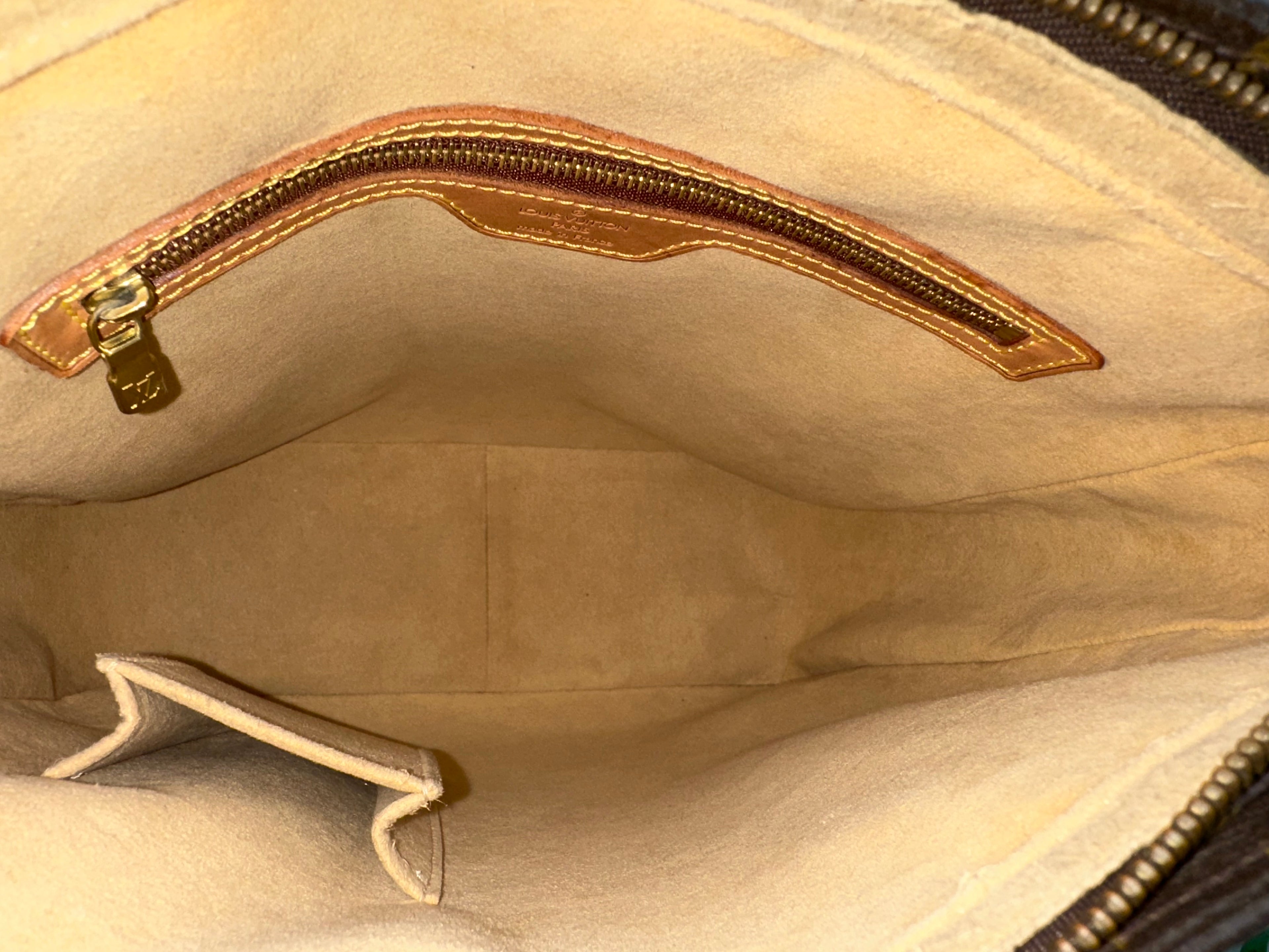 Louis Vuitton Looping GM