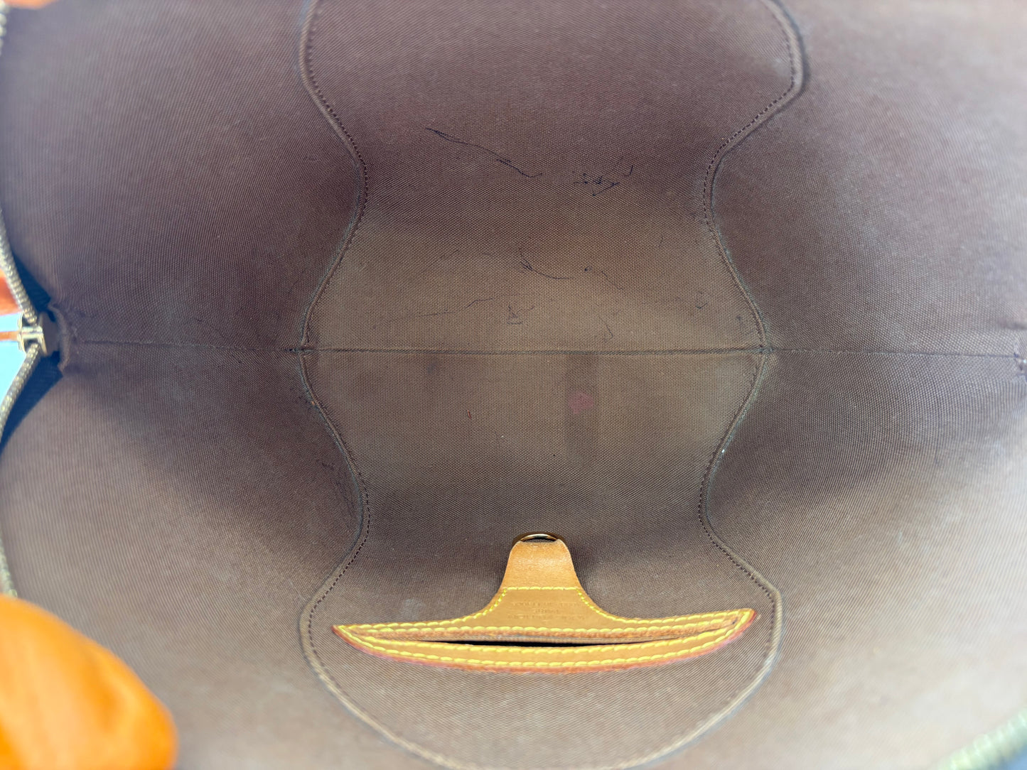 018568 - Louis Vuitton Ellipse PM