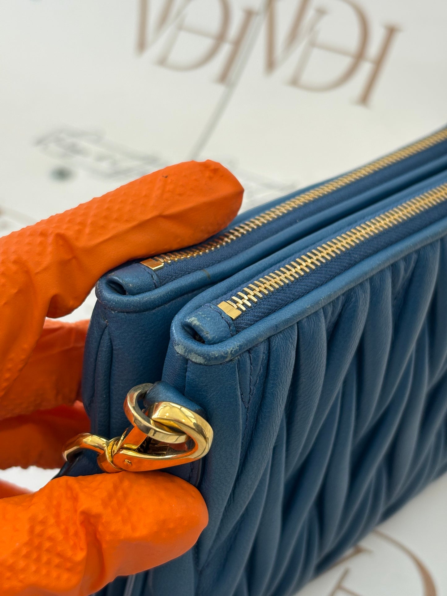 384313 - Miu Miu