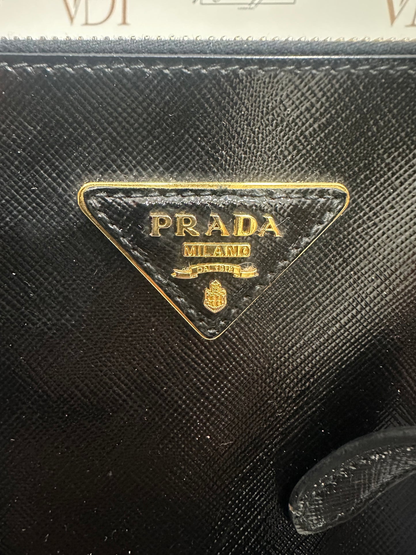382946 - Prada Galleria Black
