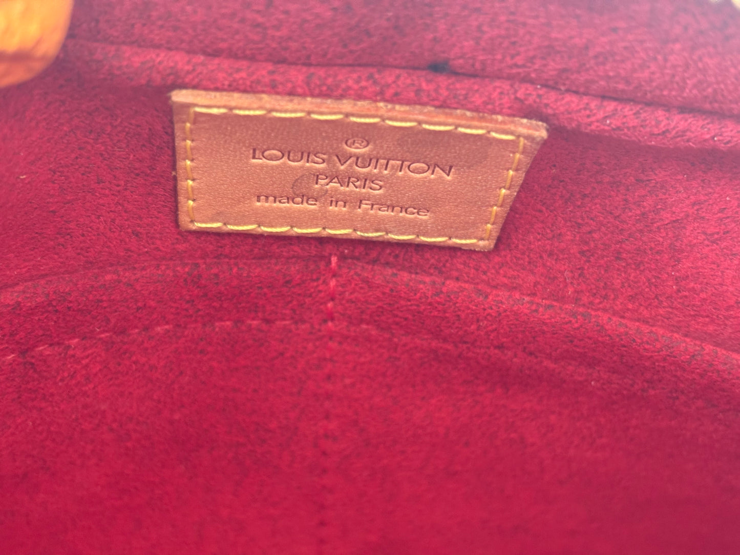 018809 - Louis Vuitton Viva Cite MM