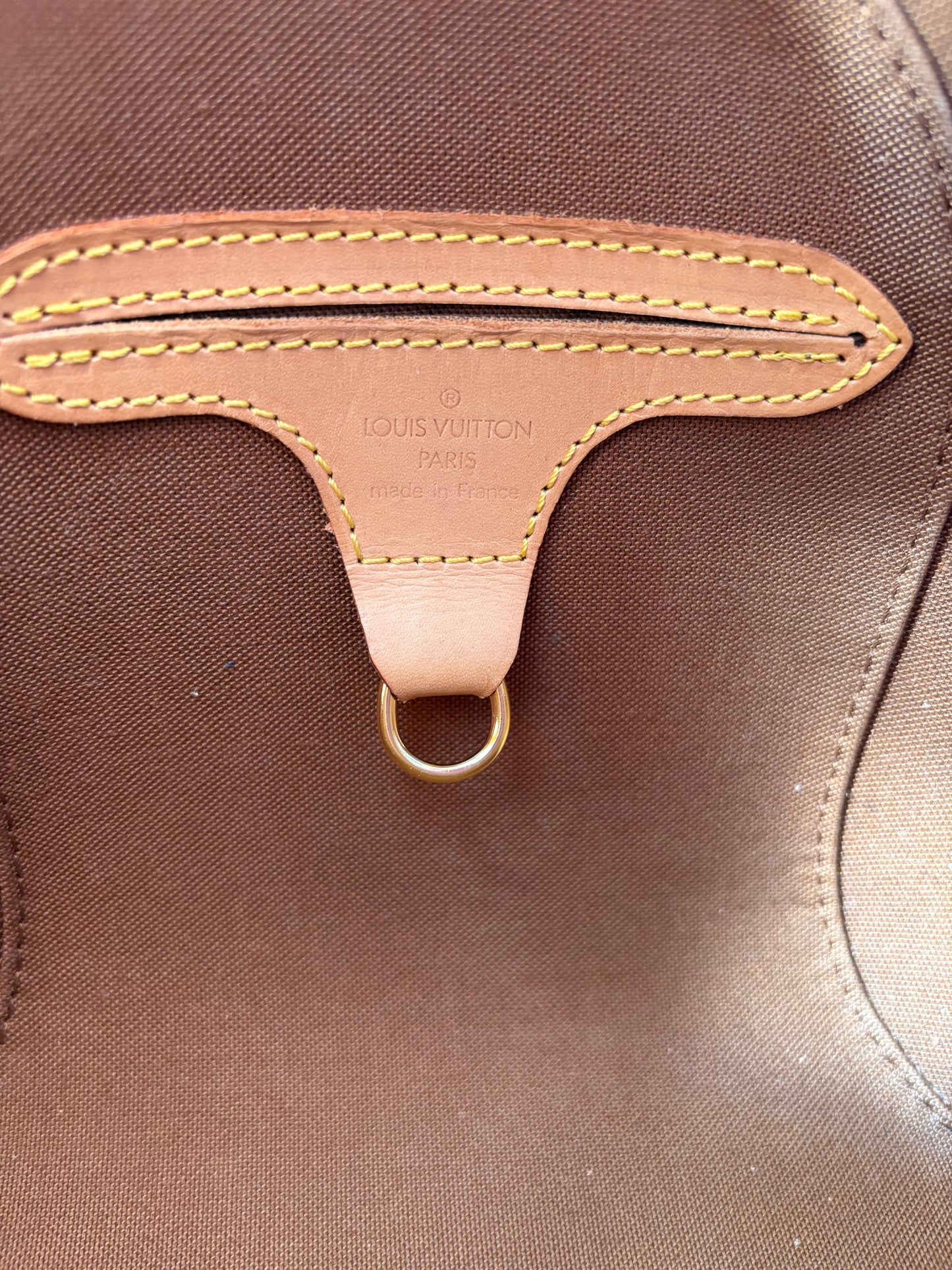 018890 - Louis Vuitton Ellipse PM