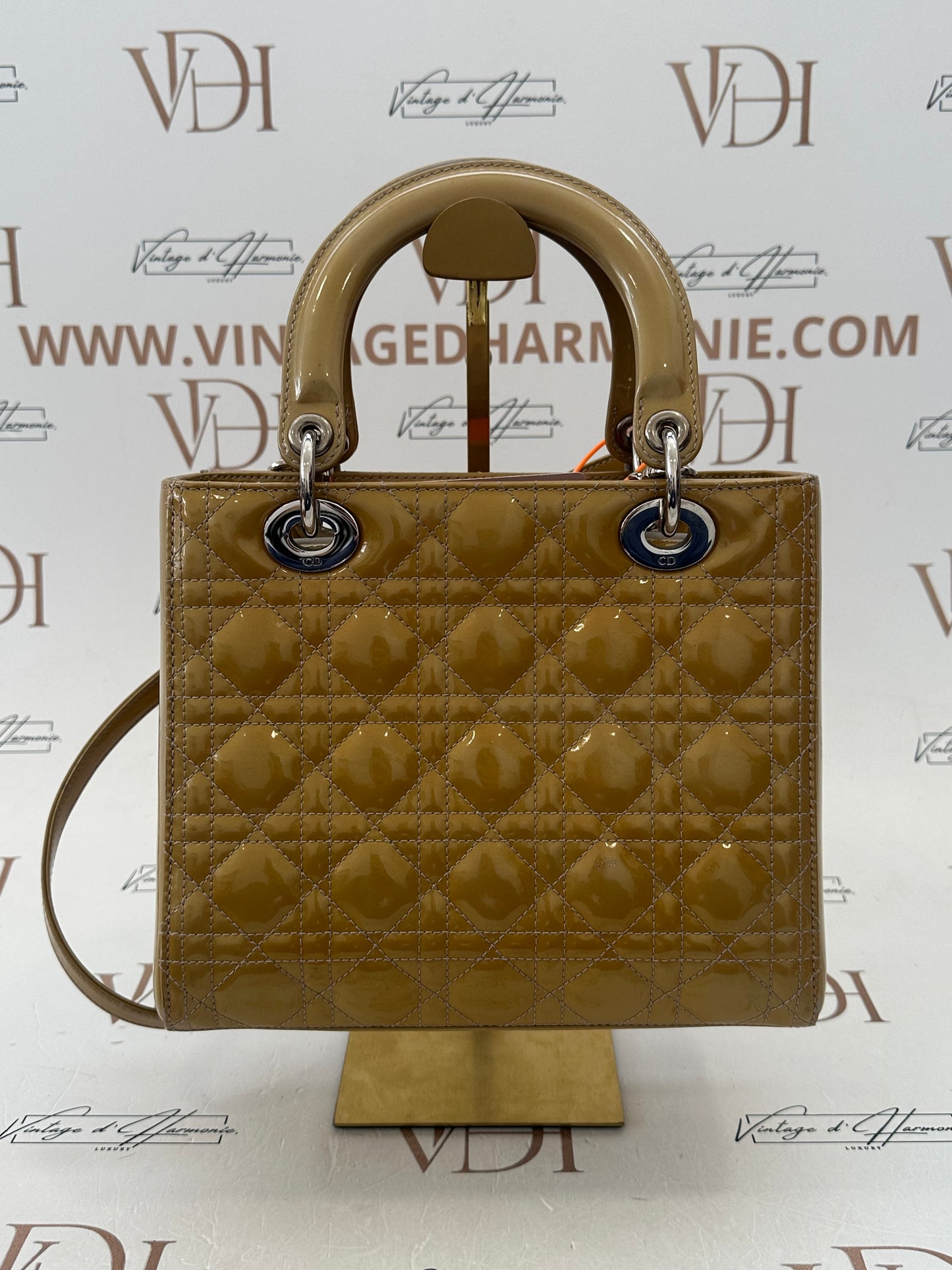 382637 - Dior Lady