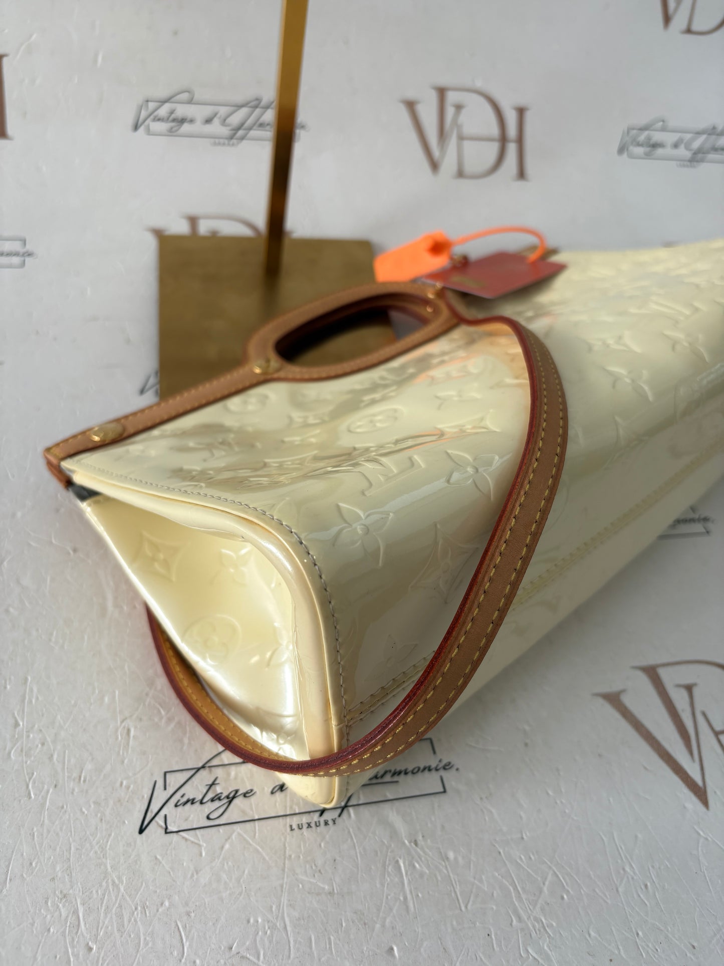 017333 - Louis Vuitton Vernis Roxbury Drive
