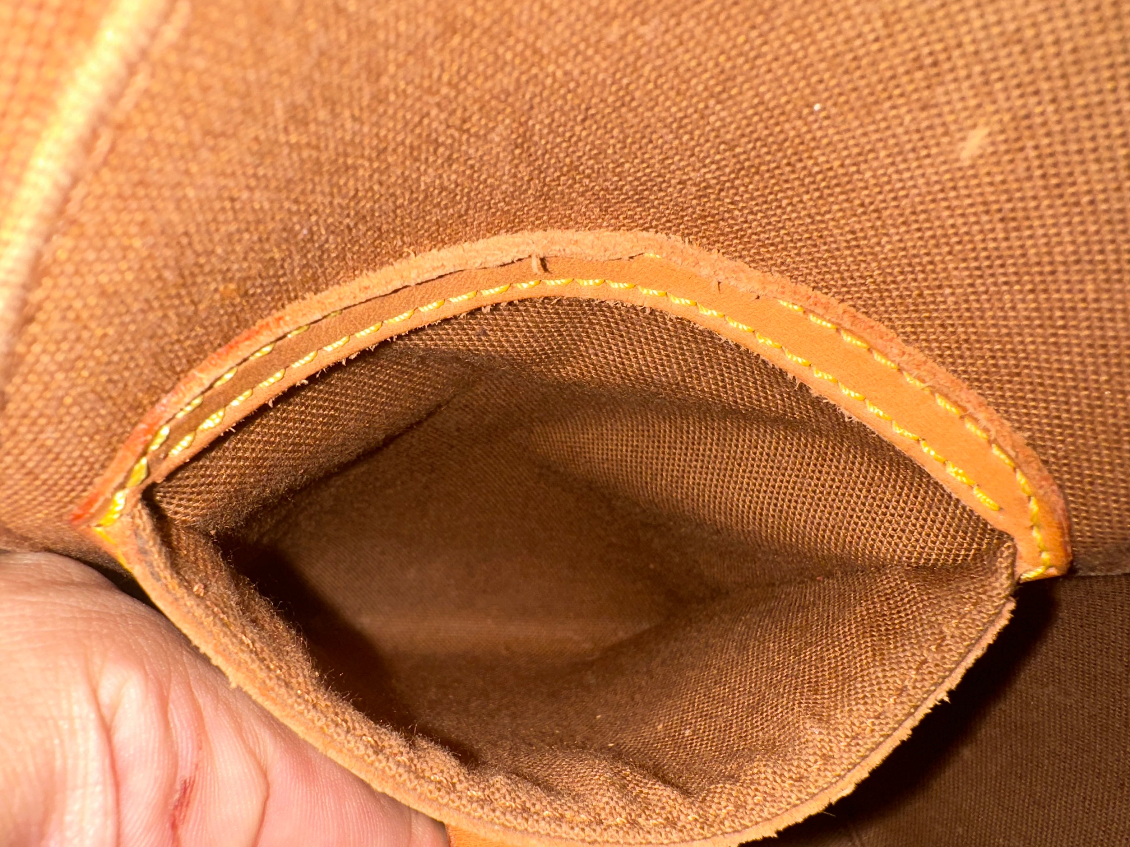 Louis Vuitton Ellipse