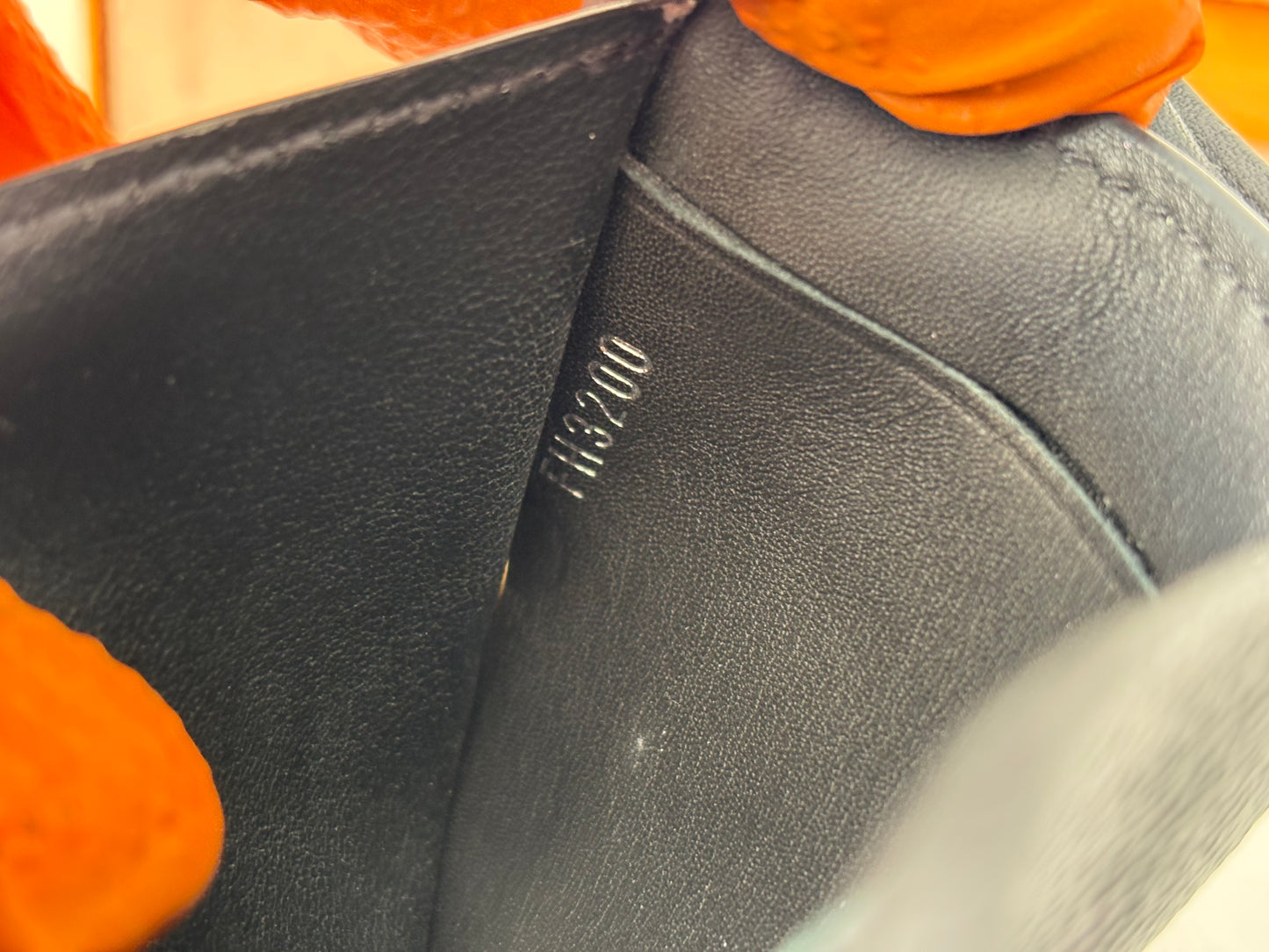 017004 - Louis Vuitton Wallet