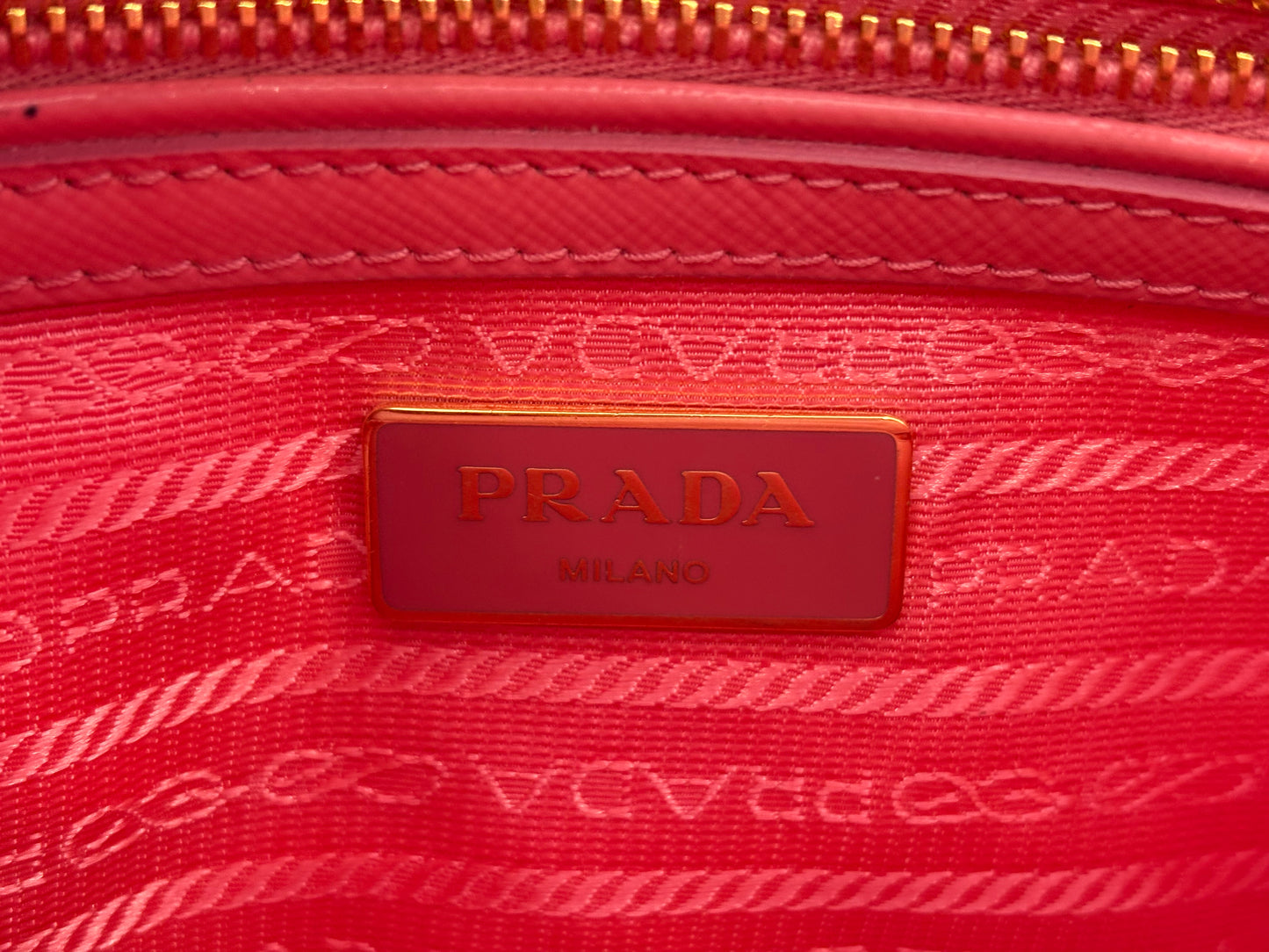 201014 - Prada Galleria Nano