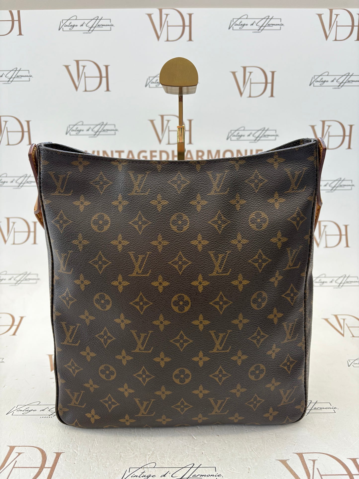017150 - Louis Vuitton Looping GM