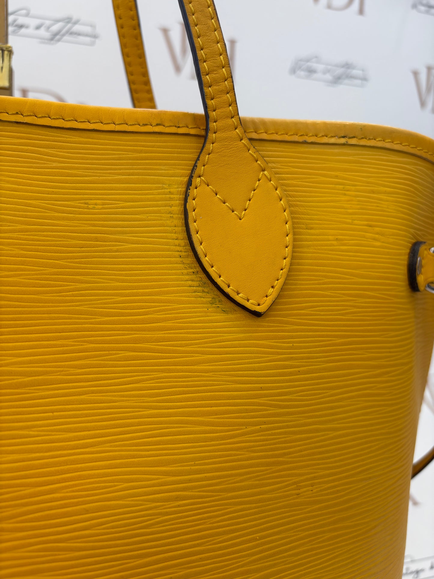 383308 - Louis Vuitton Neverfull