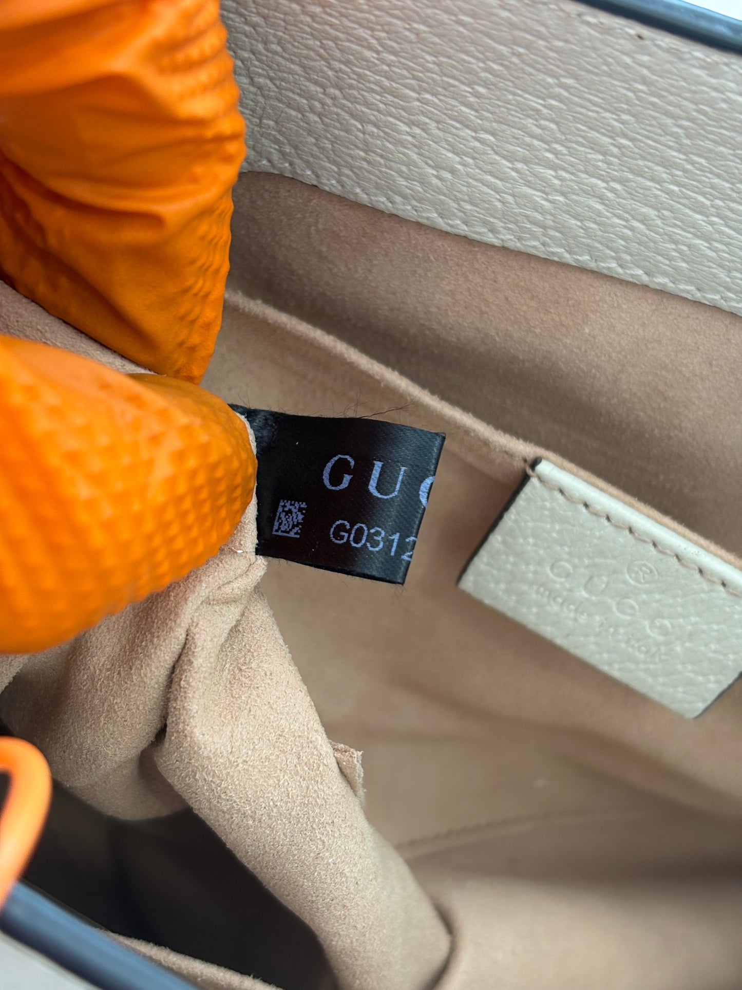 384060 - Gucci Padlock