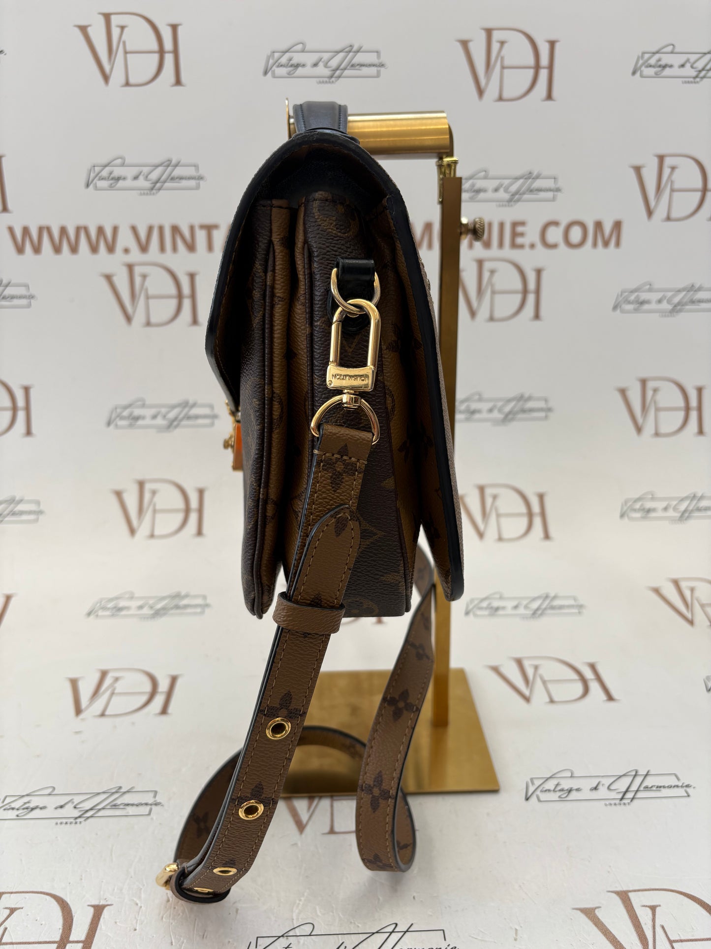 384108 - Louis Vuitton Metis