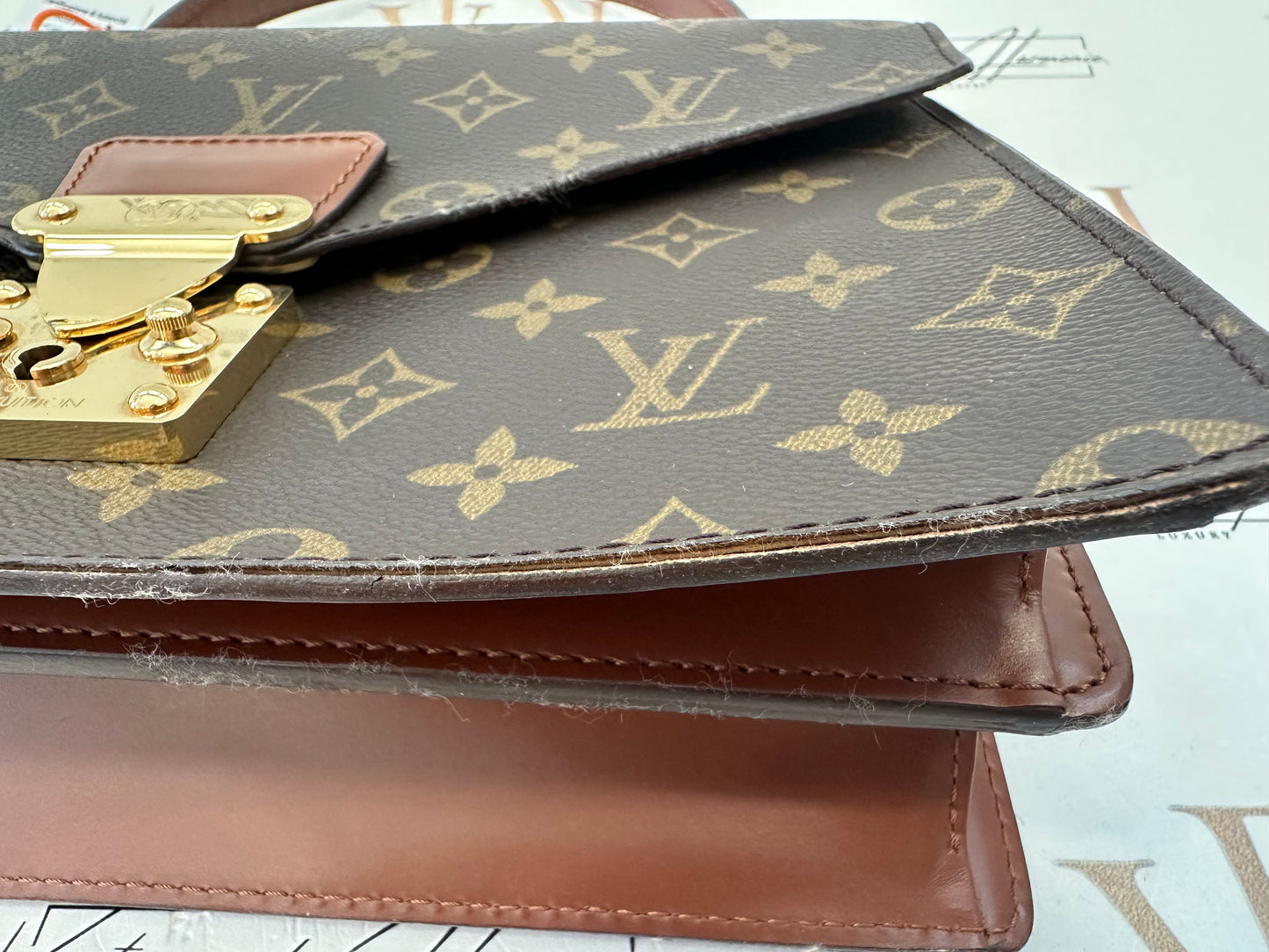 017854 - Louis Vuitton Concorde