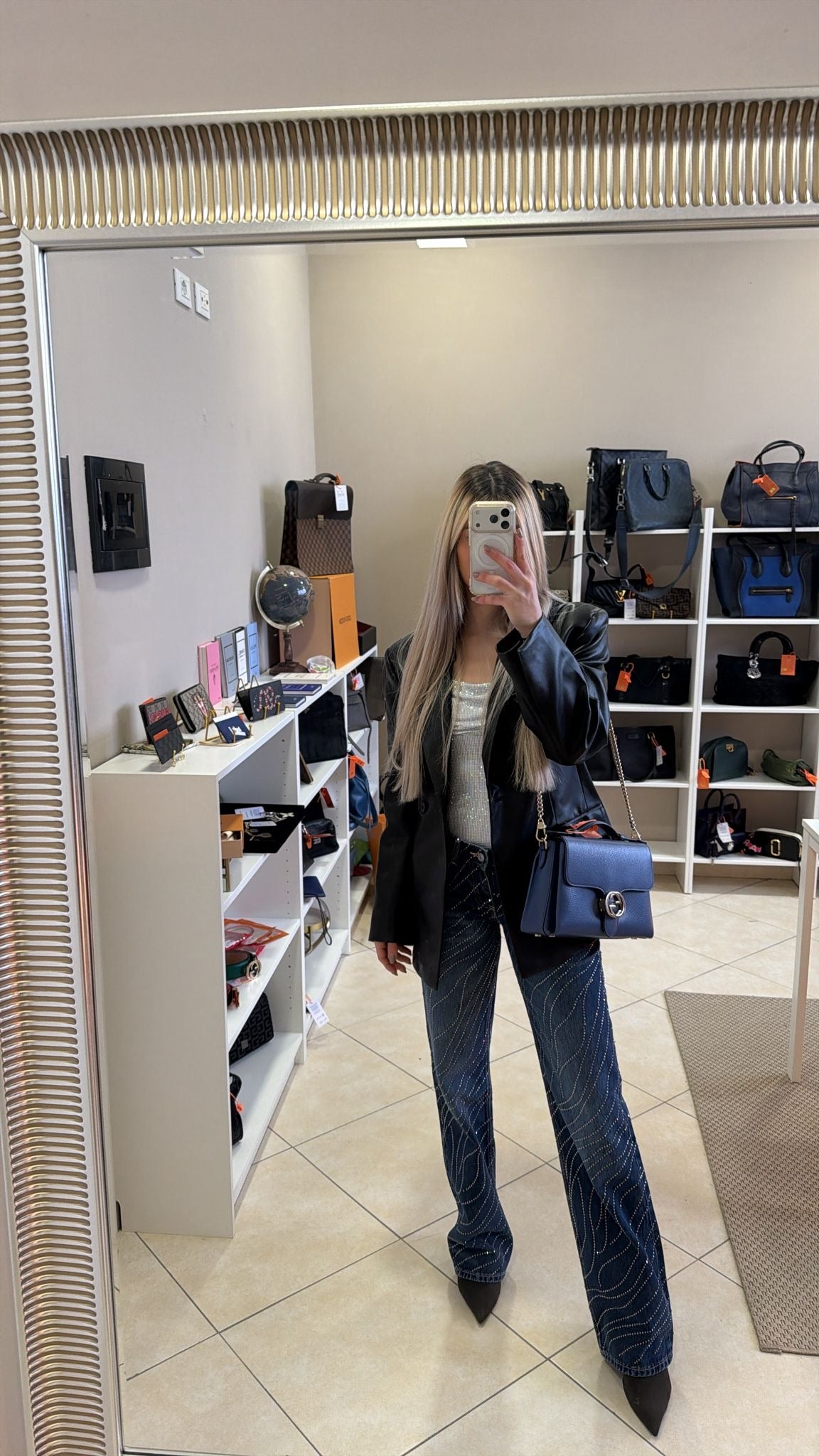 382566 - Gucci Interlocking