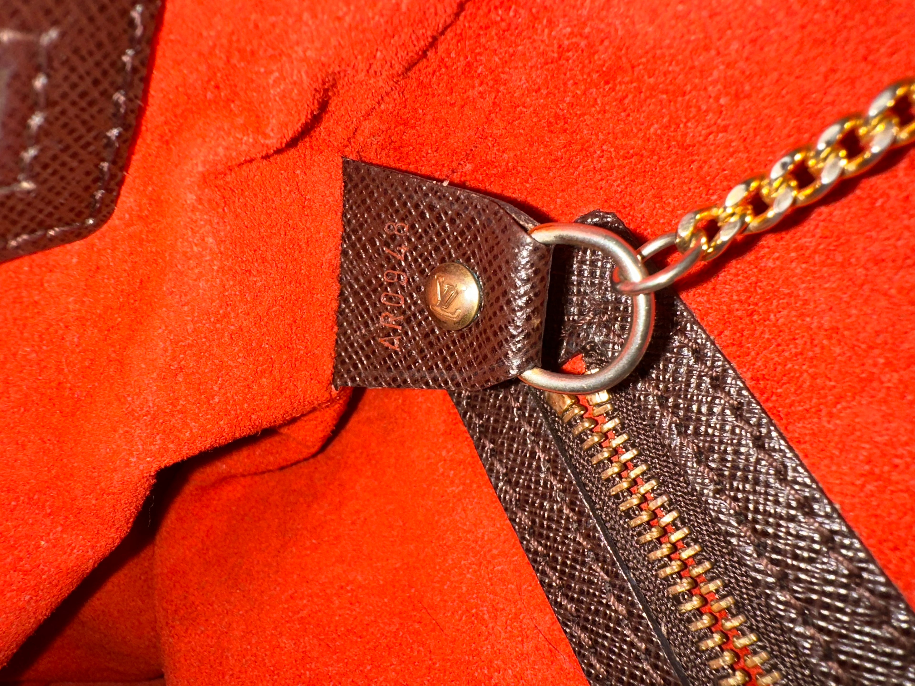 Louis Vuitton Marais