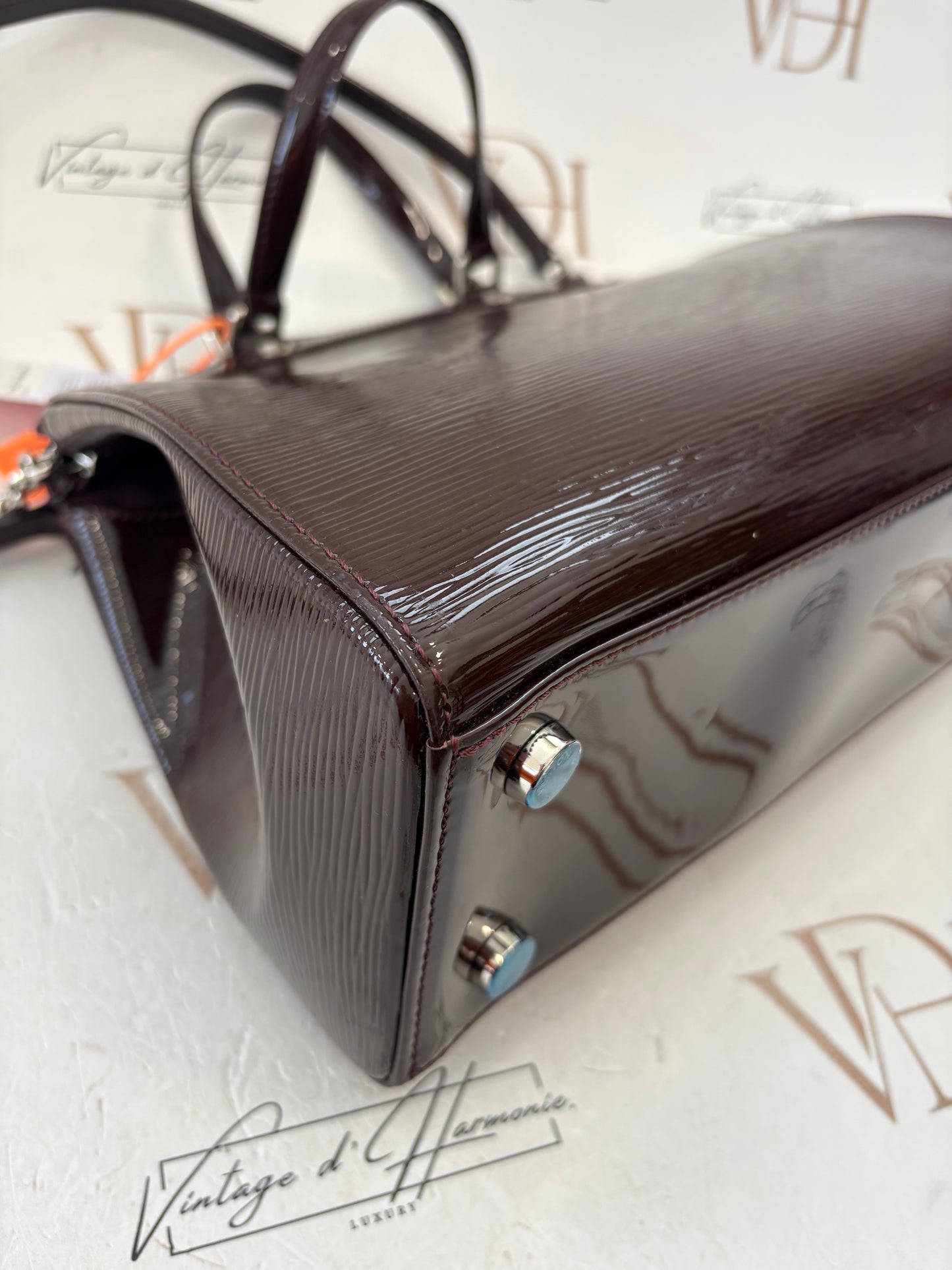 384122 - Louis Vuitton Brea