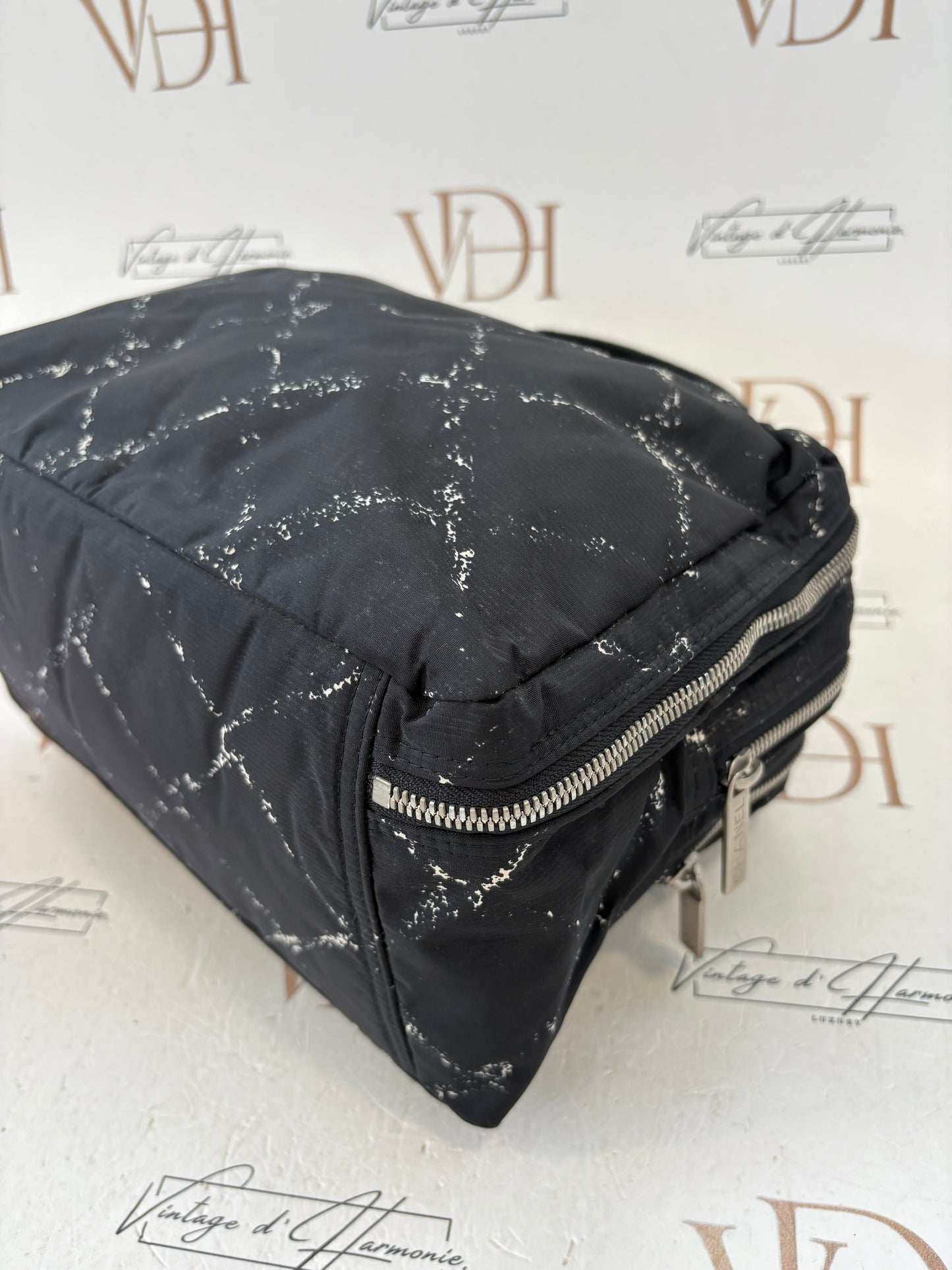 018334 - Chanel Jacquard Travel Line