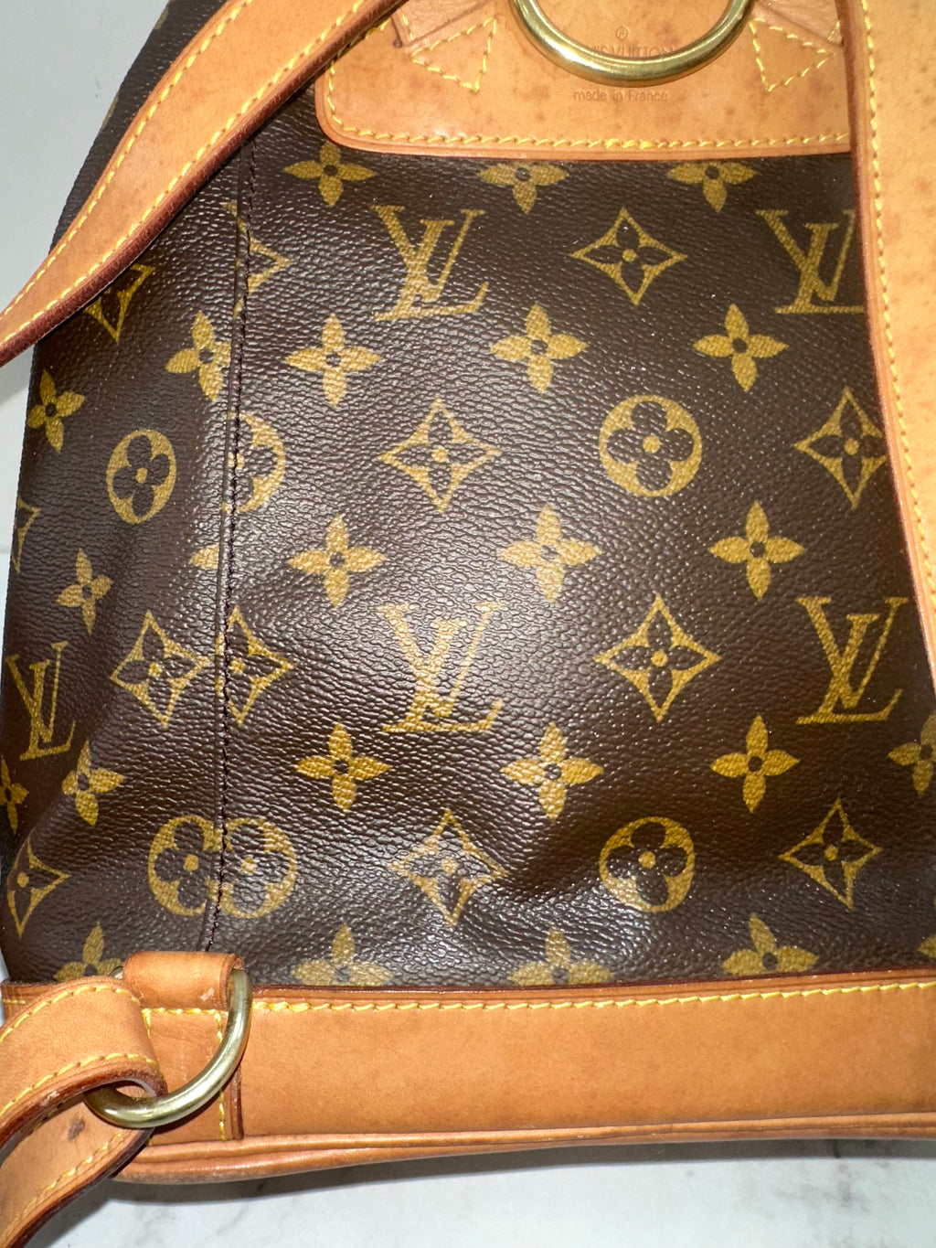 Louis Vuitton Montsouris mm
