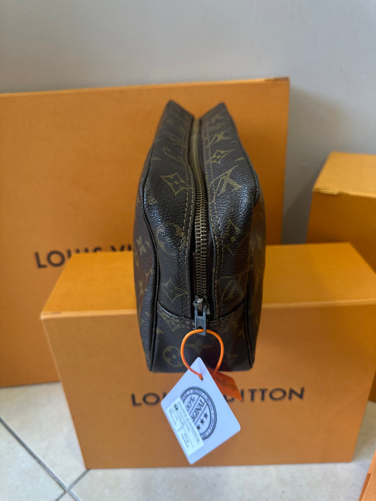 Louis Vuitton Trousse 28