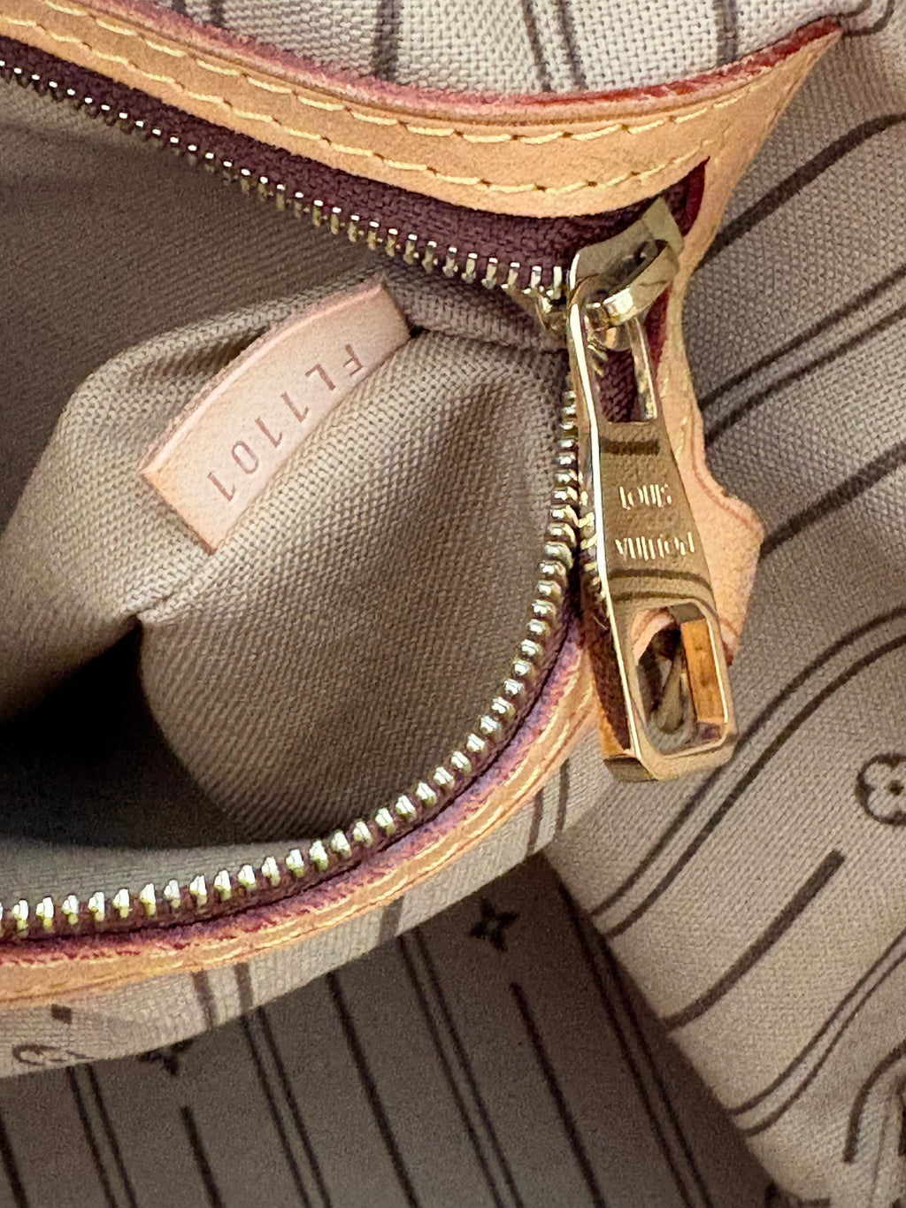 Louis Vuitton DelightFull PM