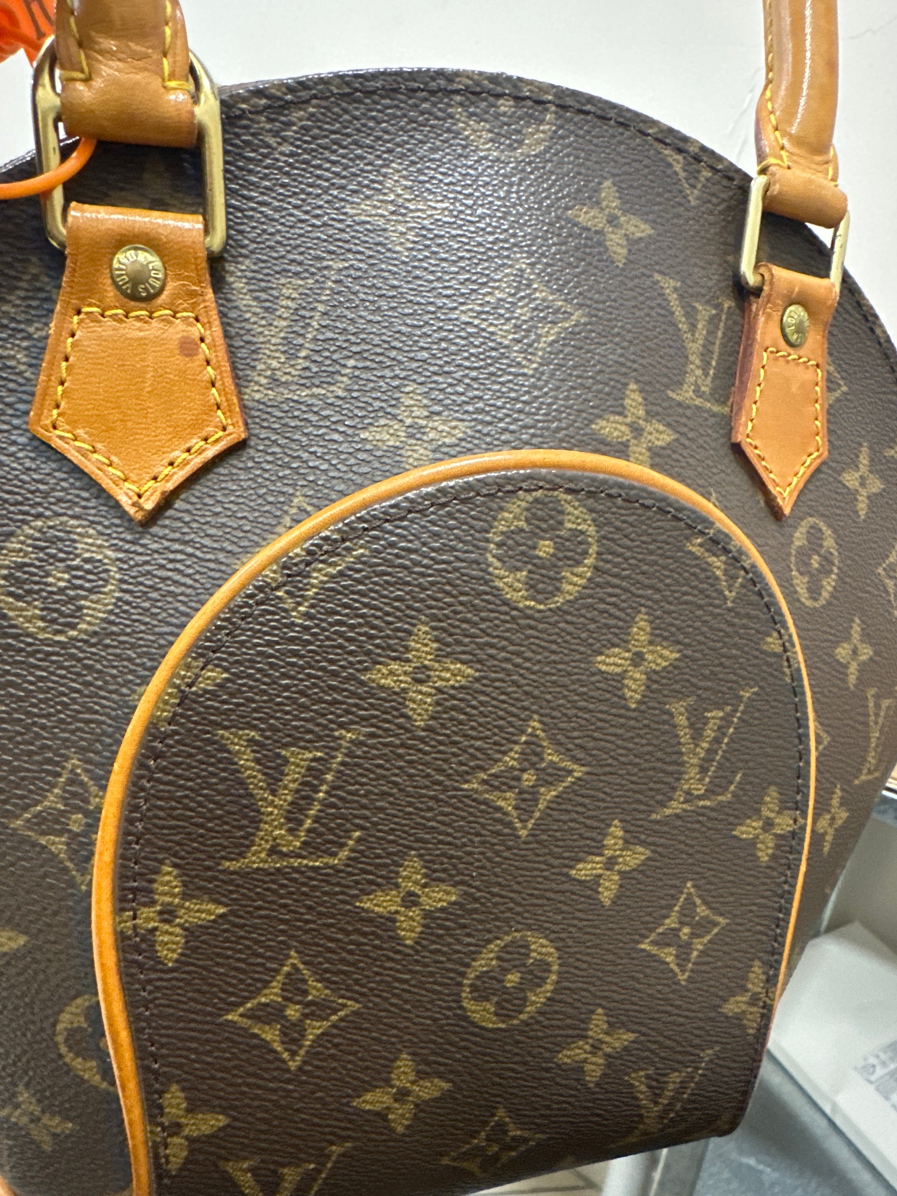Louis Vuitton Ellipse PM