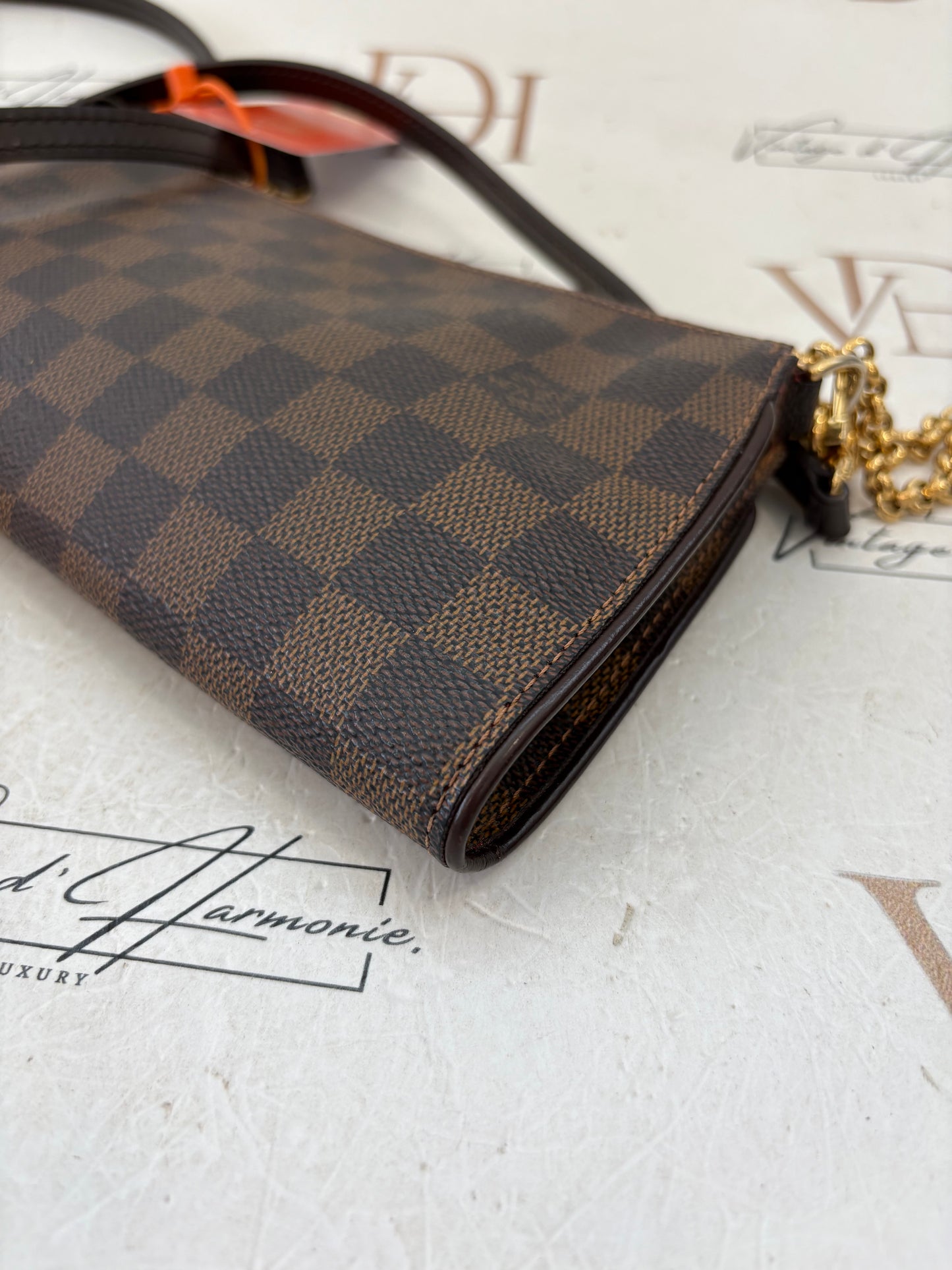 018422 - Louis Vuitton Eva