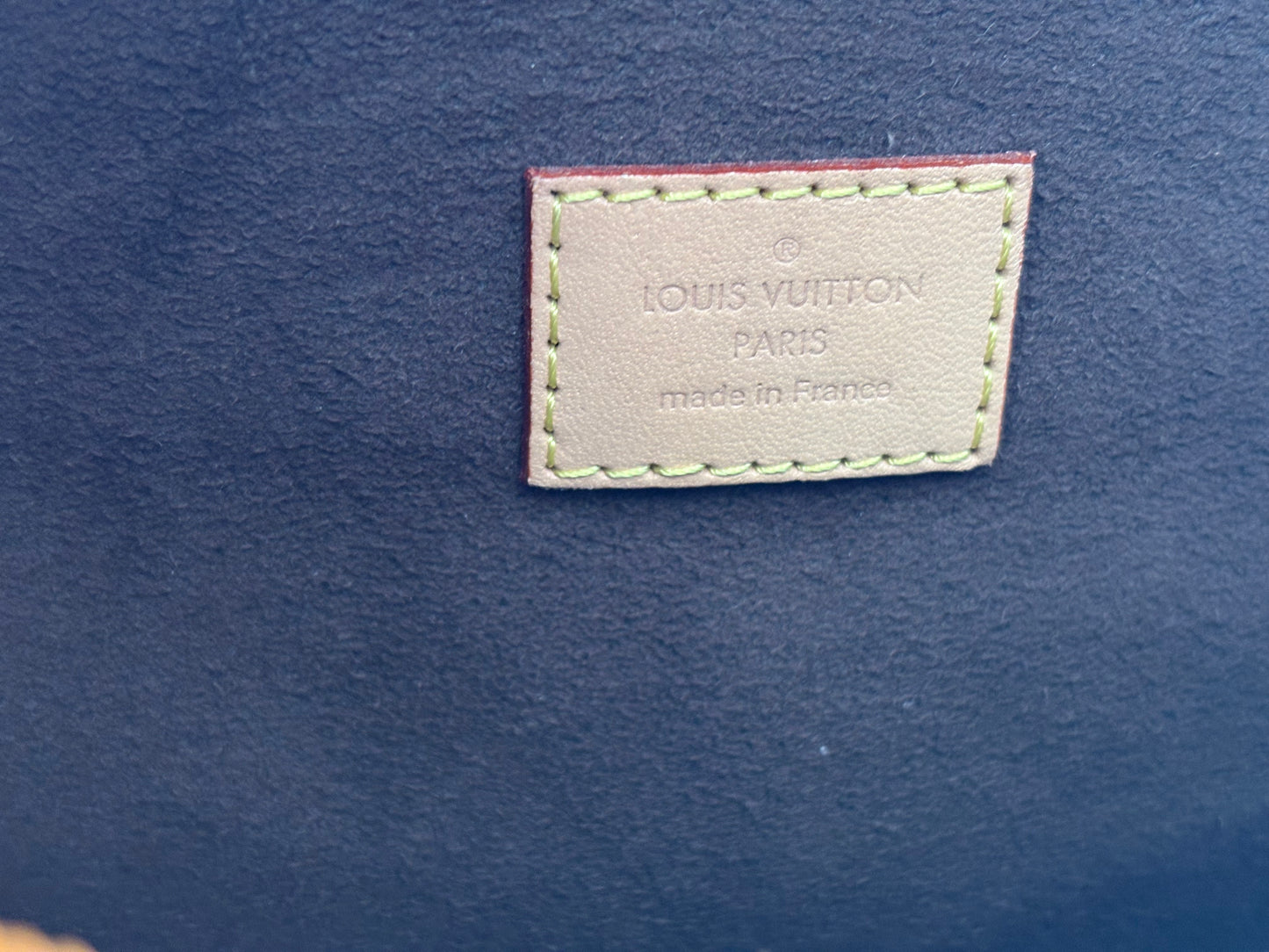 384105 - Louis Vuitton Metis