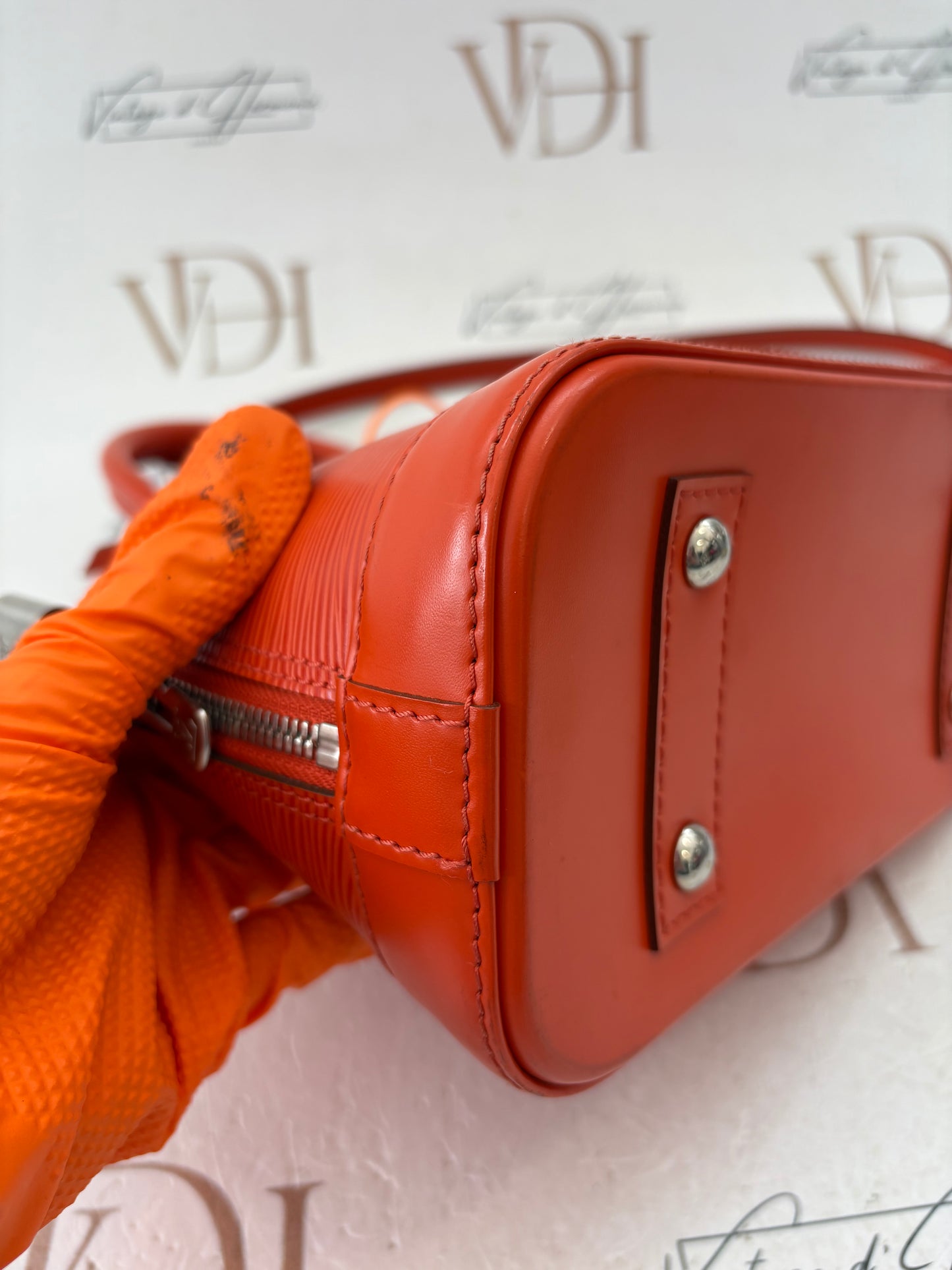 200880 - Louis Vuitton Alma BB