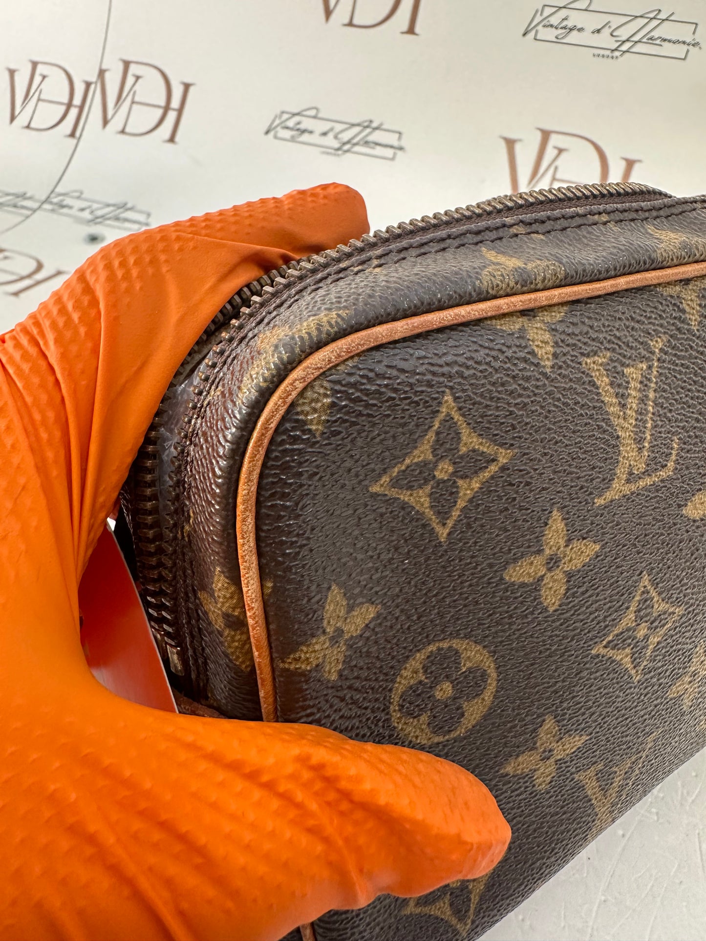 017801 - Louis Vuitton Marly Bandouliere