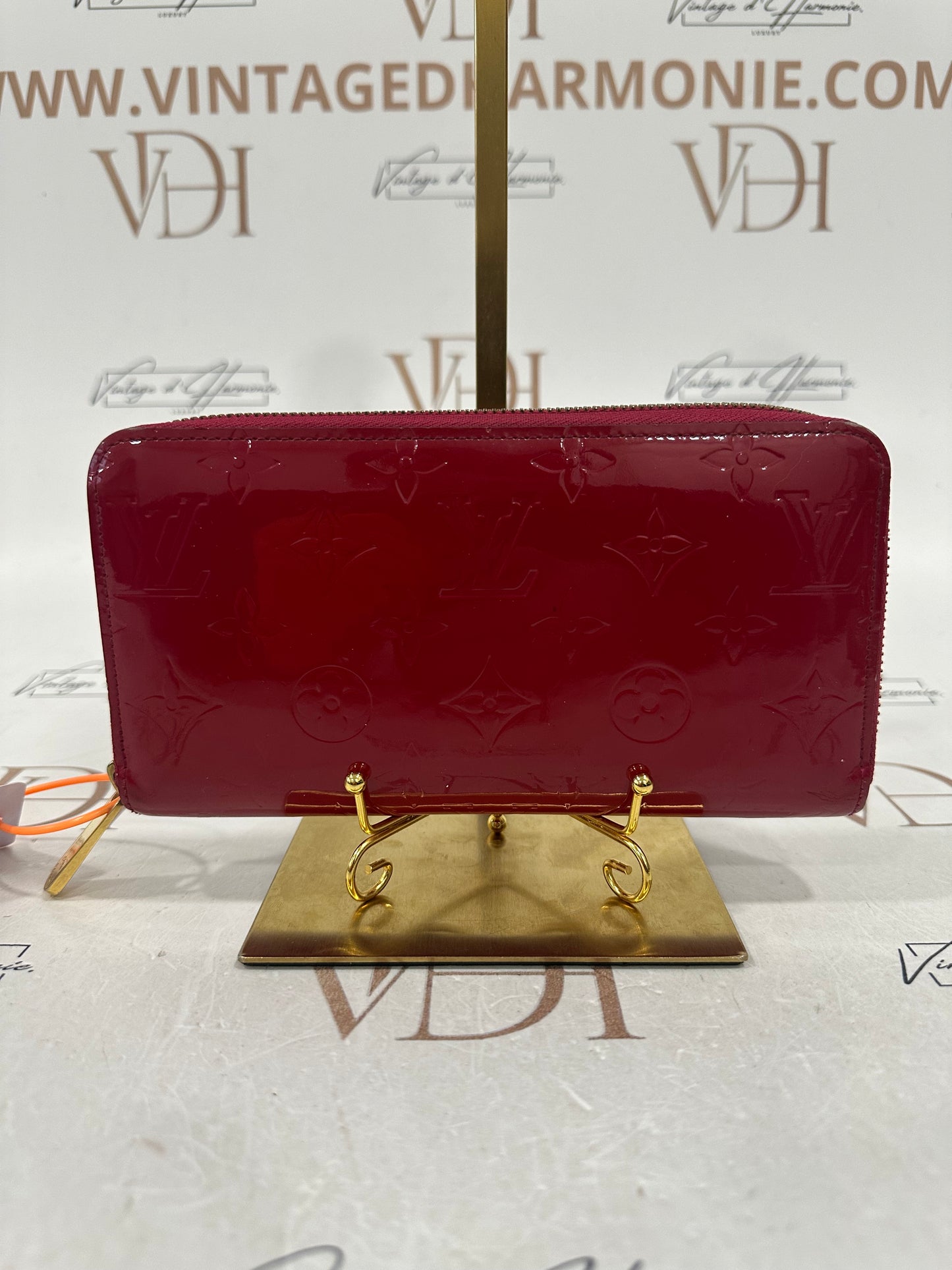 383983 - Louis Vuitton Zippy Wallet