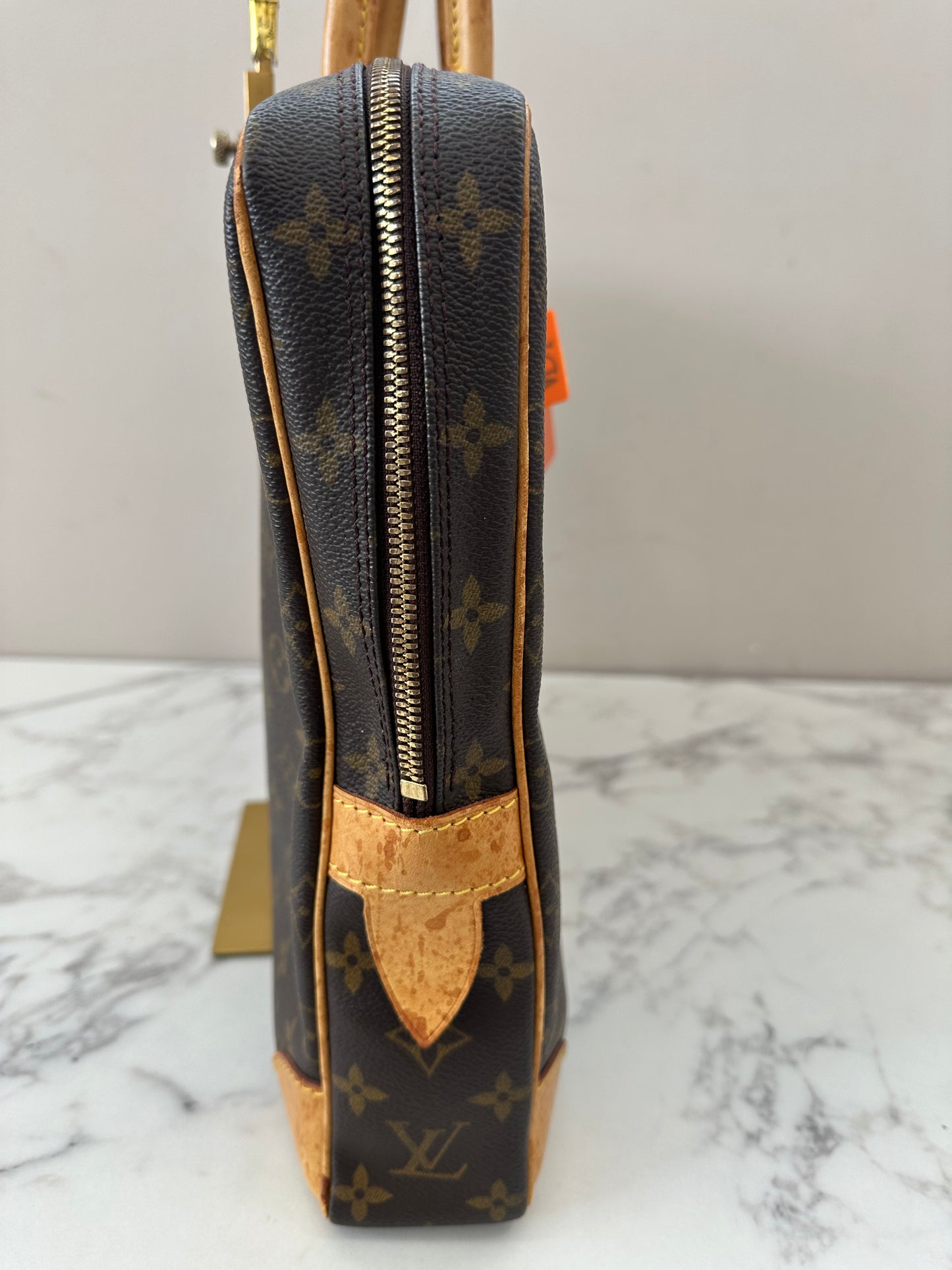 Louis Vuitton Porte Documents Voyage